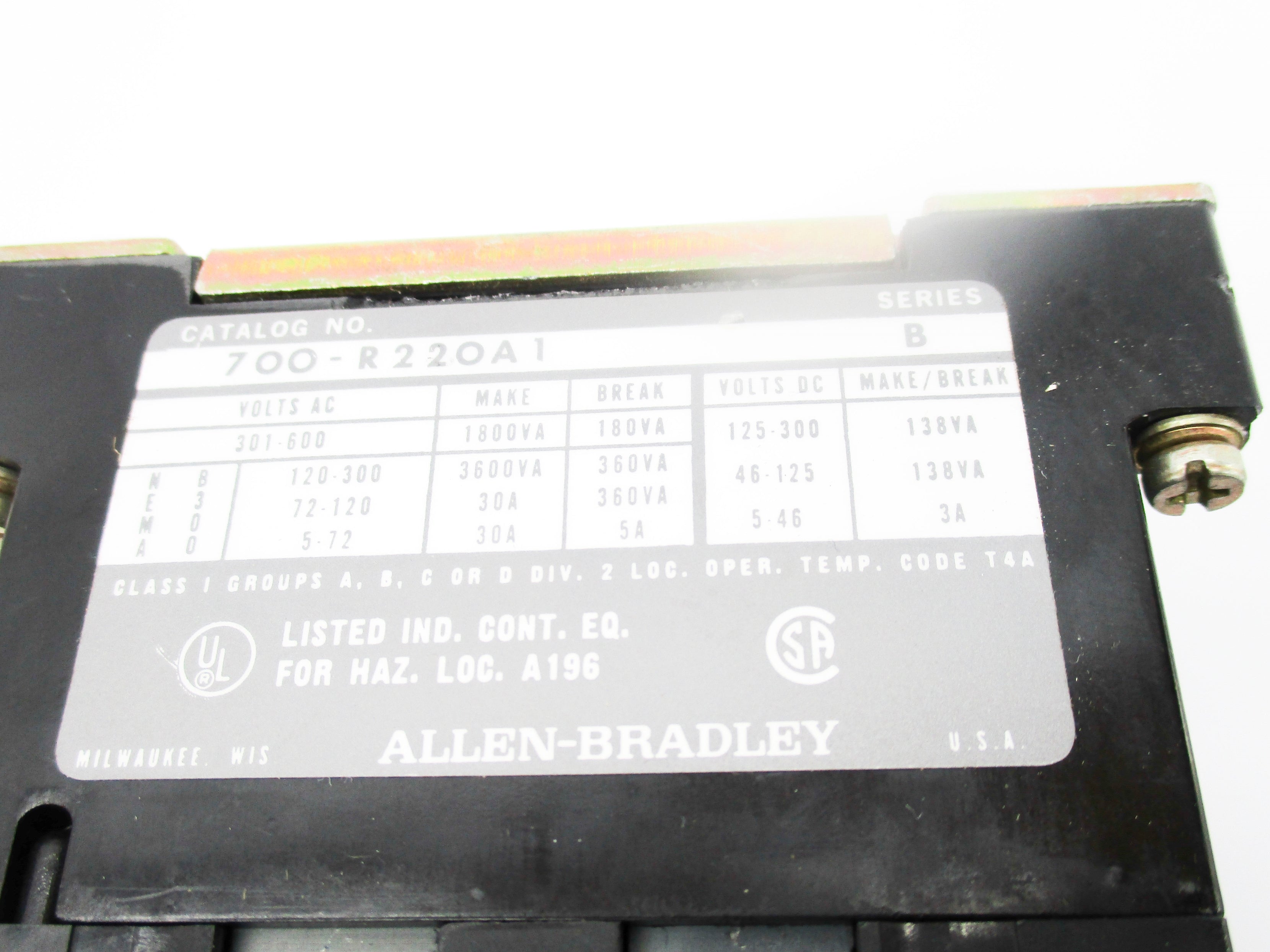 ALLEN BRADLEY 700-R220A1 SER. B 30A 120V NSNP