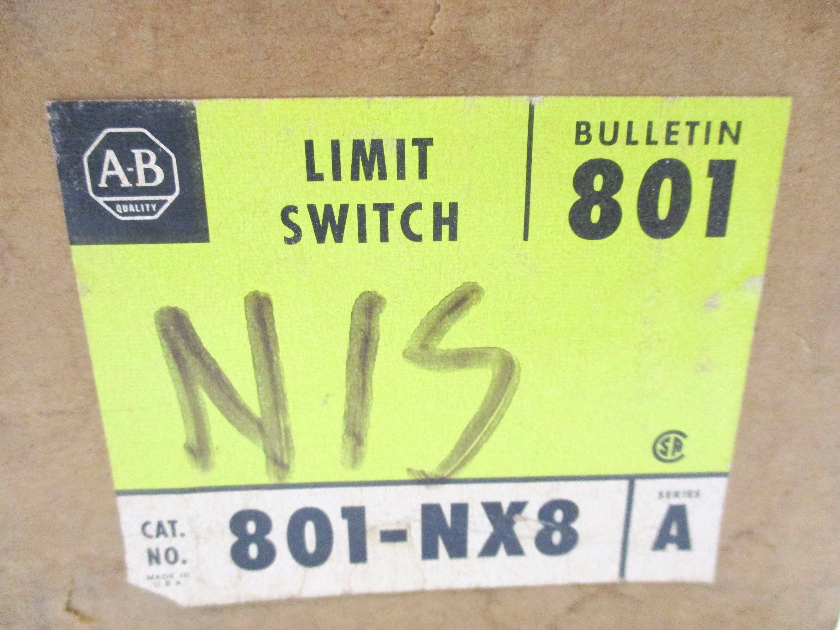 ALLEN BRADLEY 801-NX8 SER. A (BR/YL) NSMP