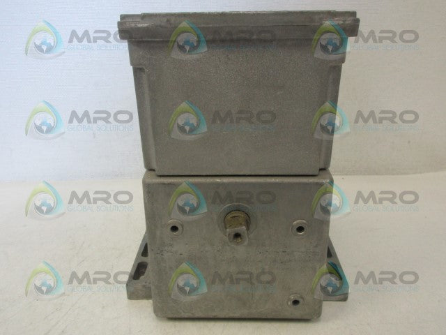 HONEYWELL M9484D1010 MODUTROL IV MOTOR *NEW NO BOX*