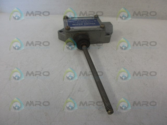 MICROSWITCH BAF1-2RN18-RH LIMIT SWITCH (GREY BODY) *USED*