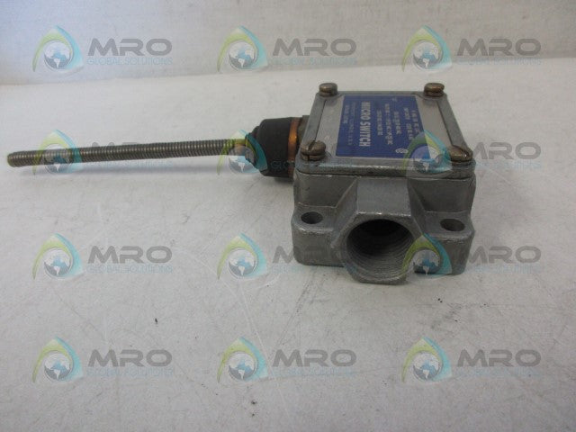 MICROSWITCH BAF1-2RN18-RH LIMIT SWITCH (GREY BODY) *USED*