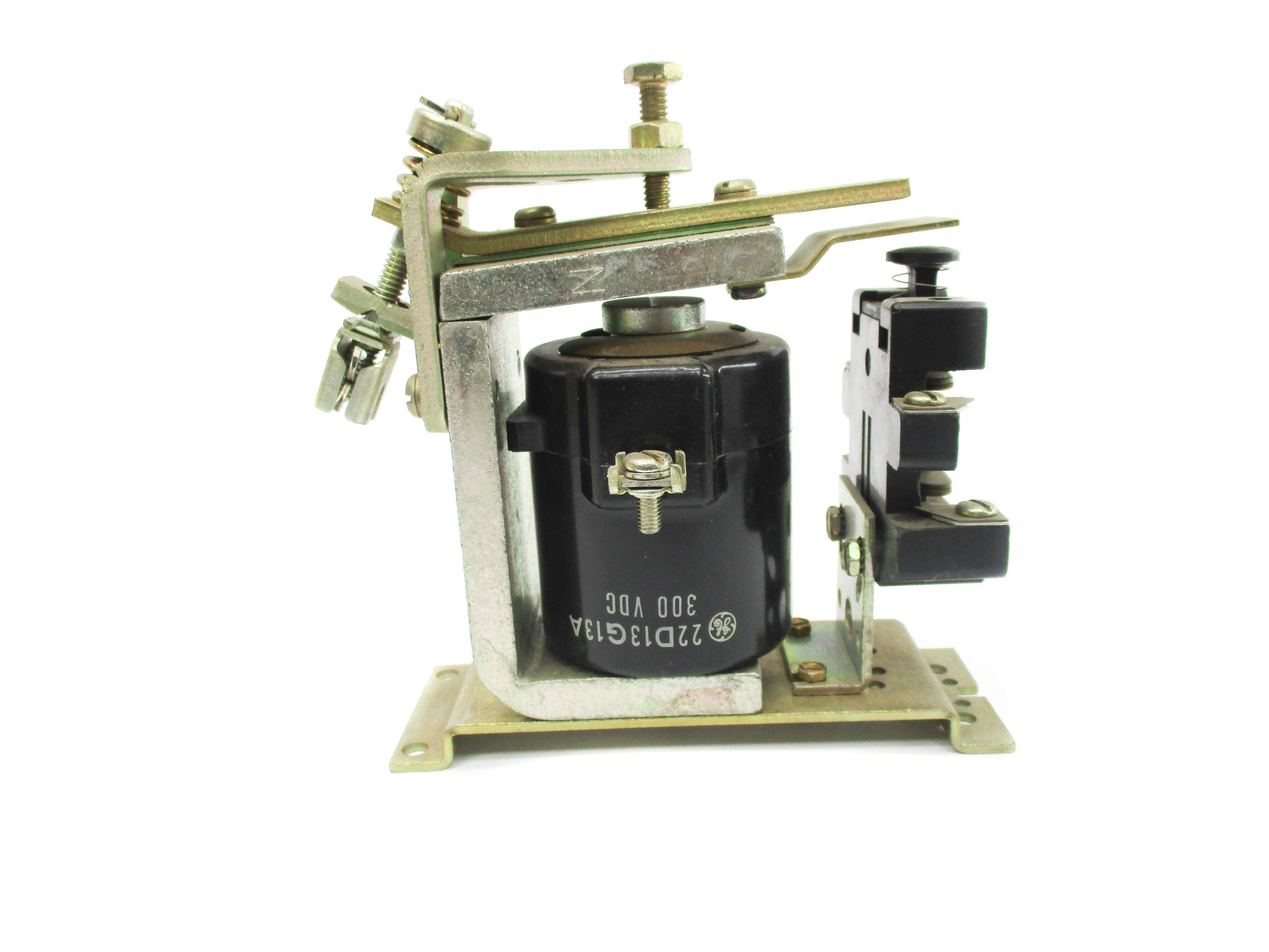 GENERAL ELECTRIC IC2820-A100AB216F 10A 300VDC NSNP