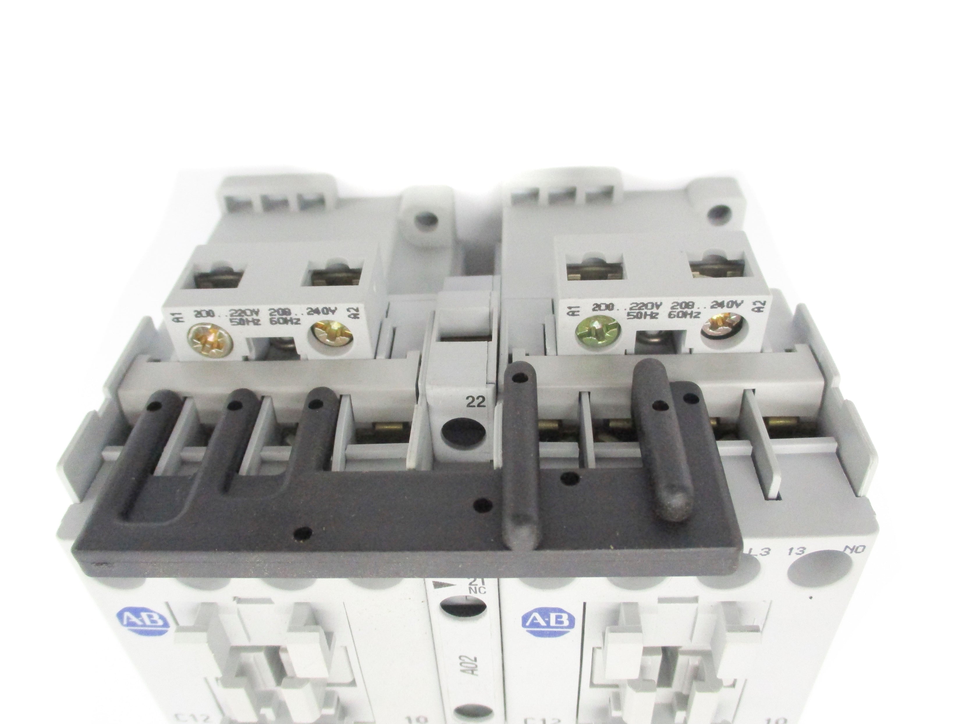 ALLEN BRADLEY 104-C12L22 SER. A 240V NSNP