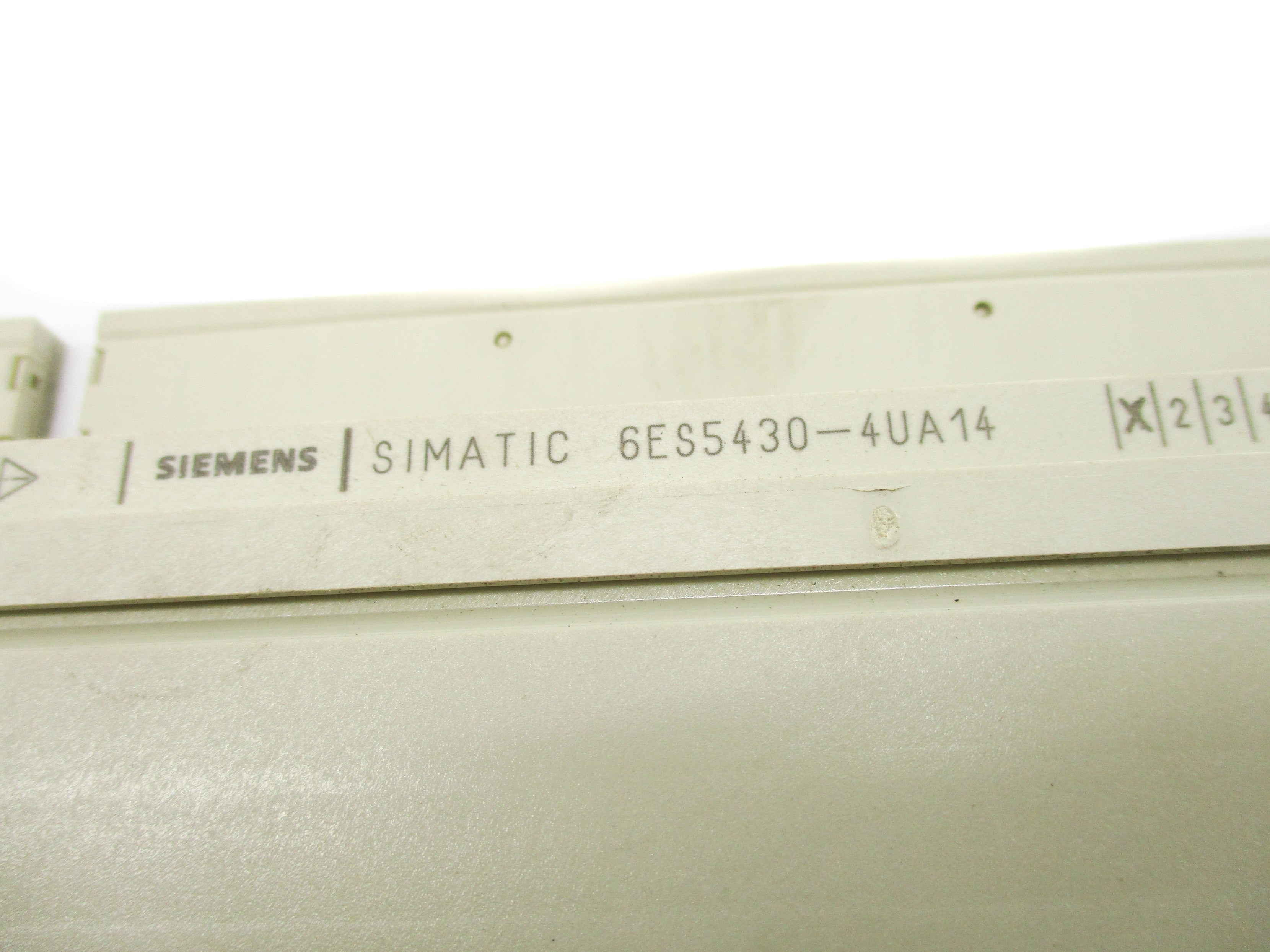 SIEMENS 6ES5430-4UA14 UNMP