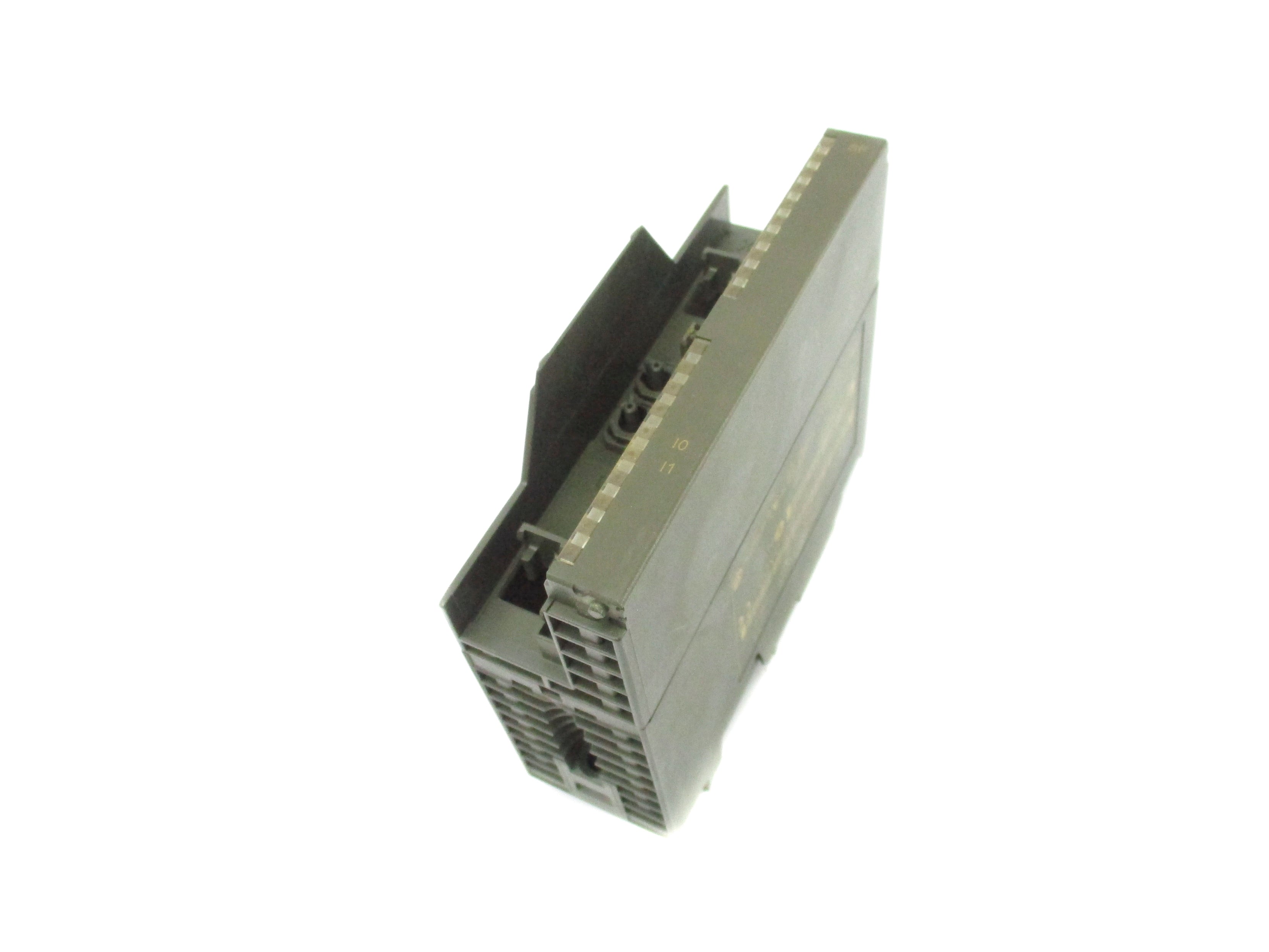SIEMENS 6ES7338-4BC00-0AB0 (AS PICTURED) UNMP