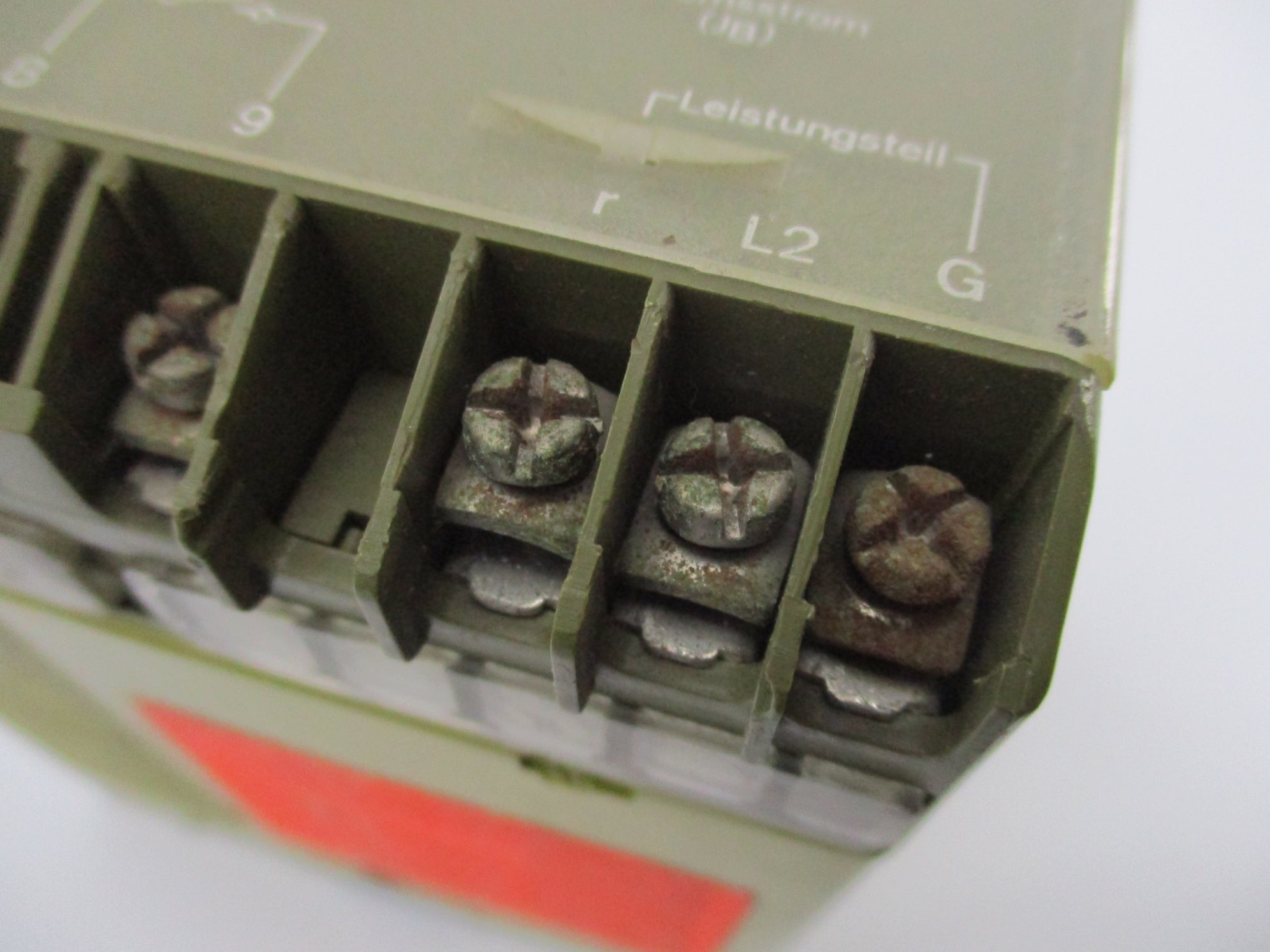 PILZ P4BS/10/220V/TRI:100MS 8A 220V UNMP