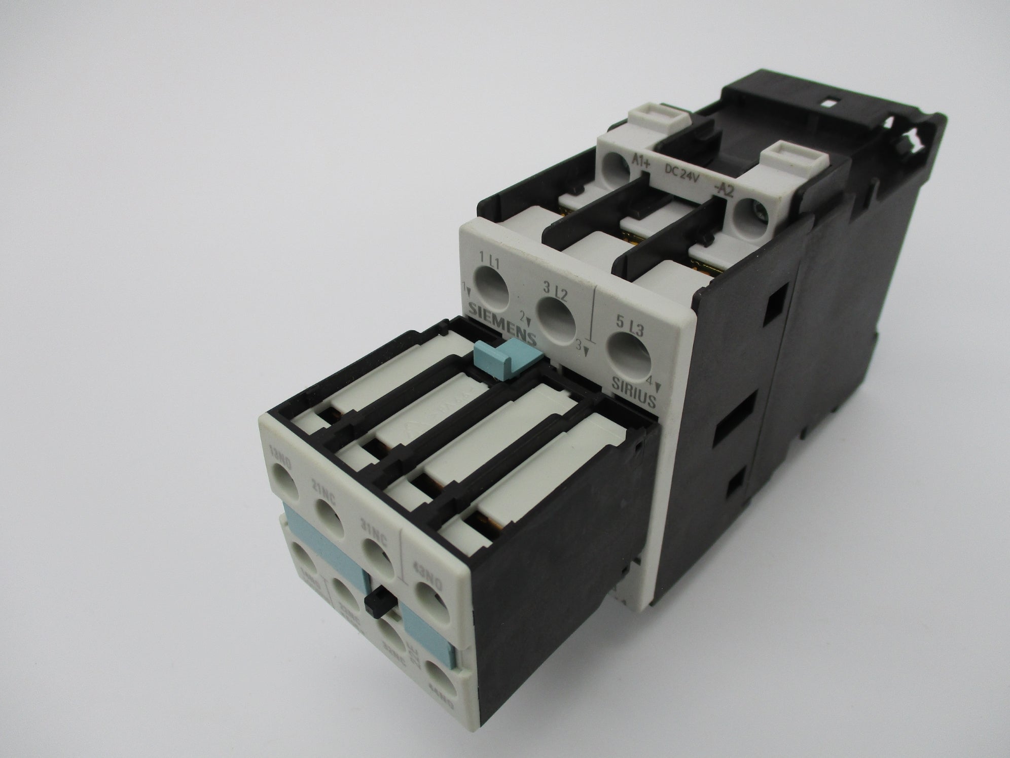 SIEMENS 3RT1025-1BB44 24VDC NSNP