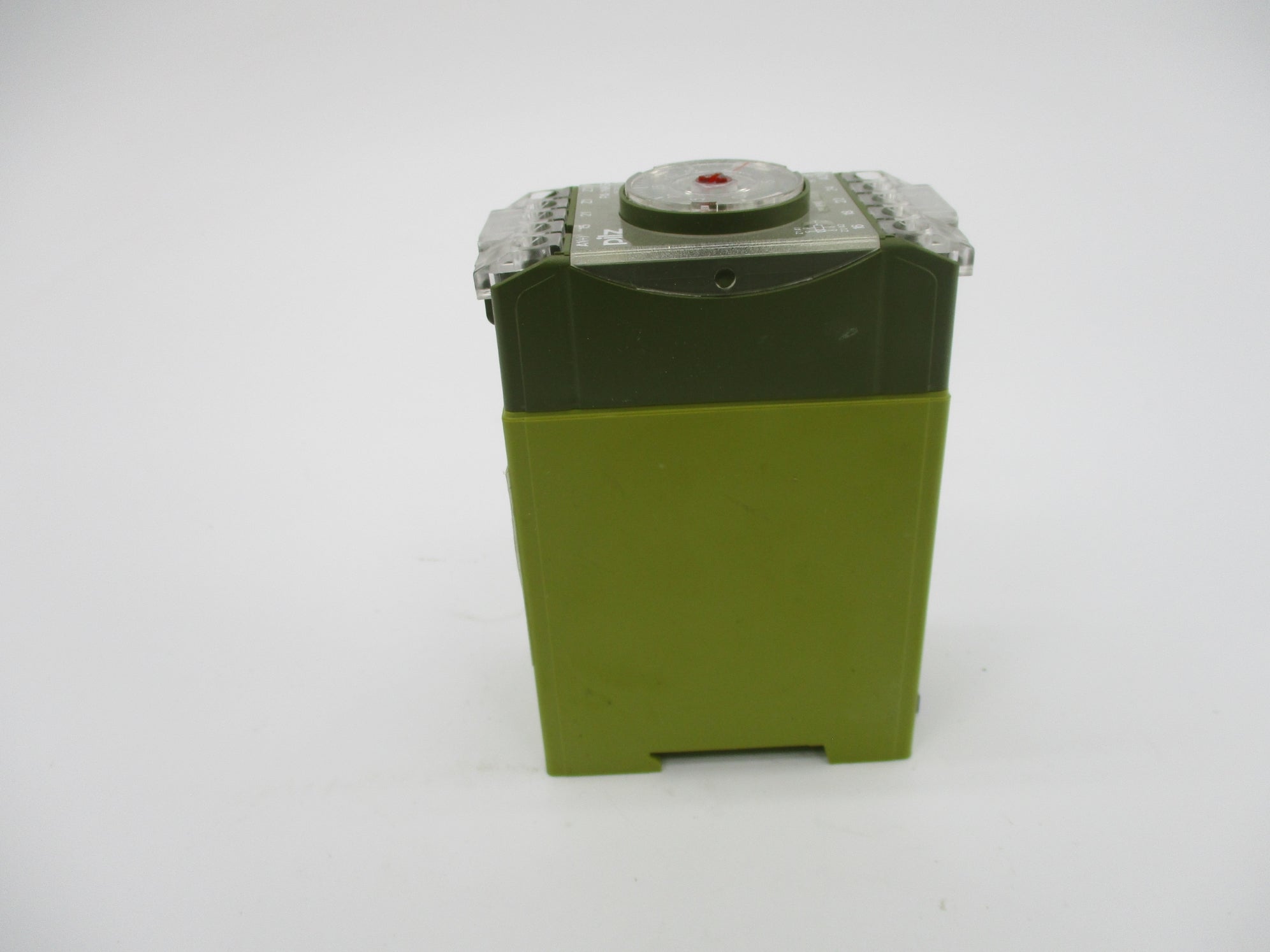 PILZ PAI-1NKS/30/230VWS/1U+1UFBM 8A 240V NSNP