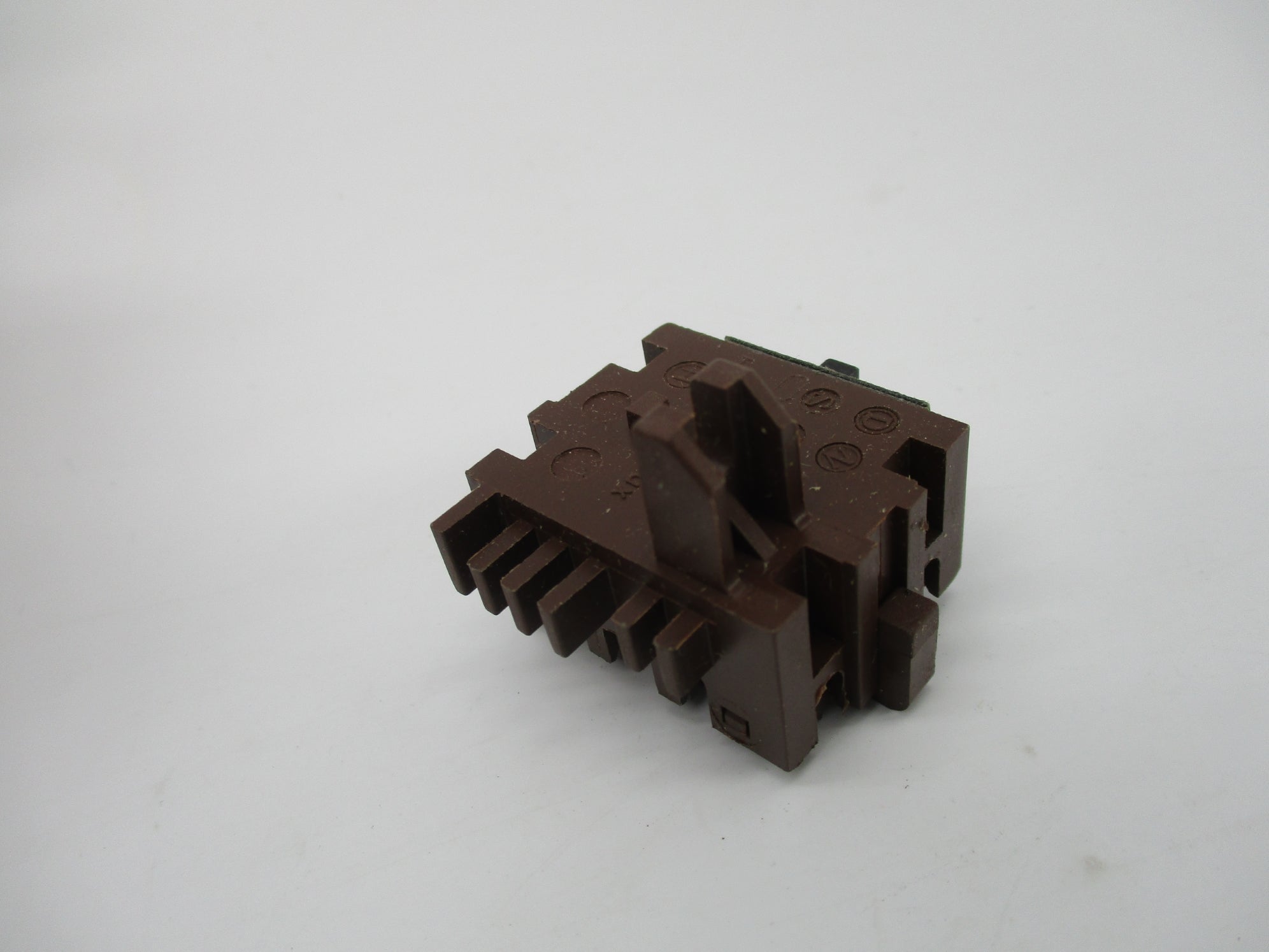 KEMA KEUR 607200093 NSNP