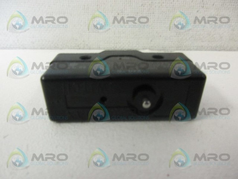 ITT  2HL-5 LIMIT SWITCH *NEW NO BOX*