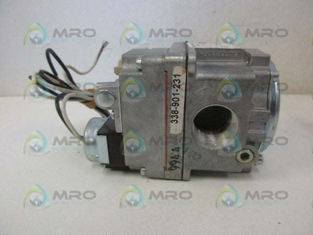 ROBERTSHAW 700-470 COMBINATION GAS VALVE *NEW IN BOX*