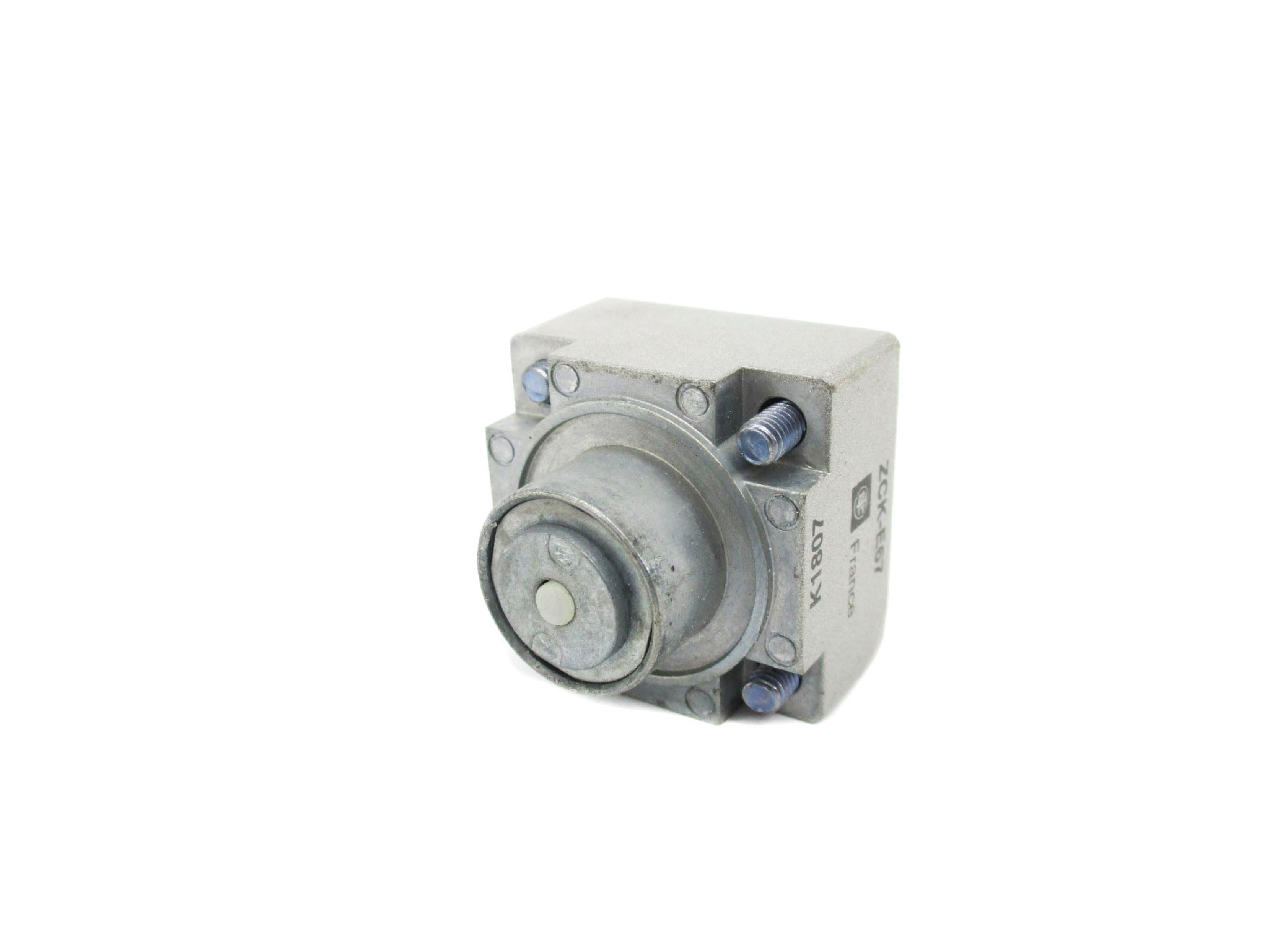 TELEMECANIQUE ZCK-E67 NSNP