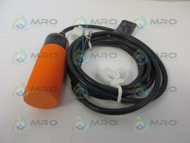 IFM EFECTOR KI5208 CAPACITIVE SENSOR *NEW IN BOX*