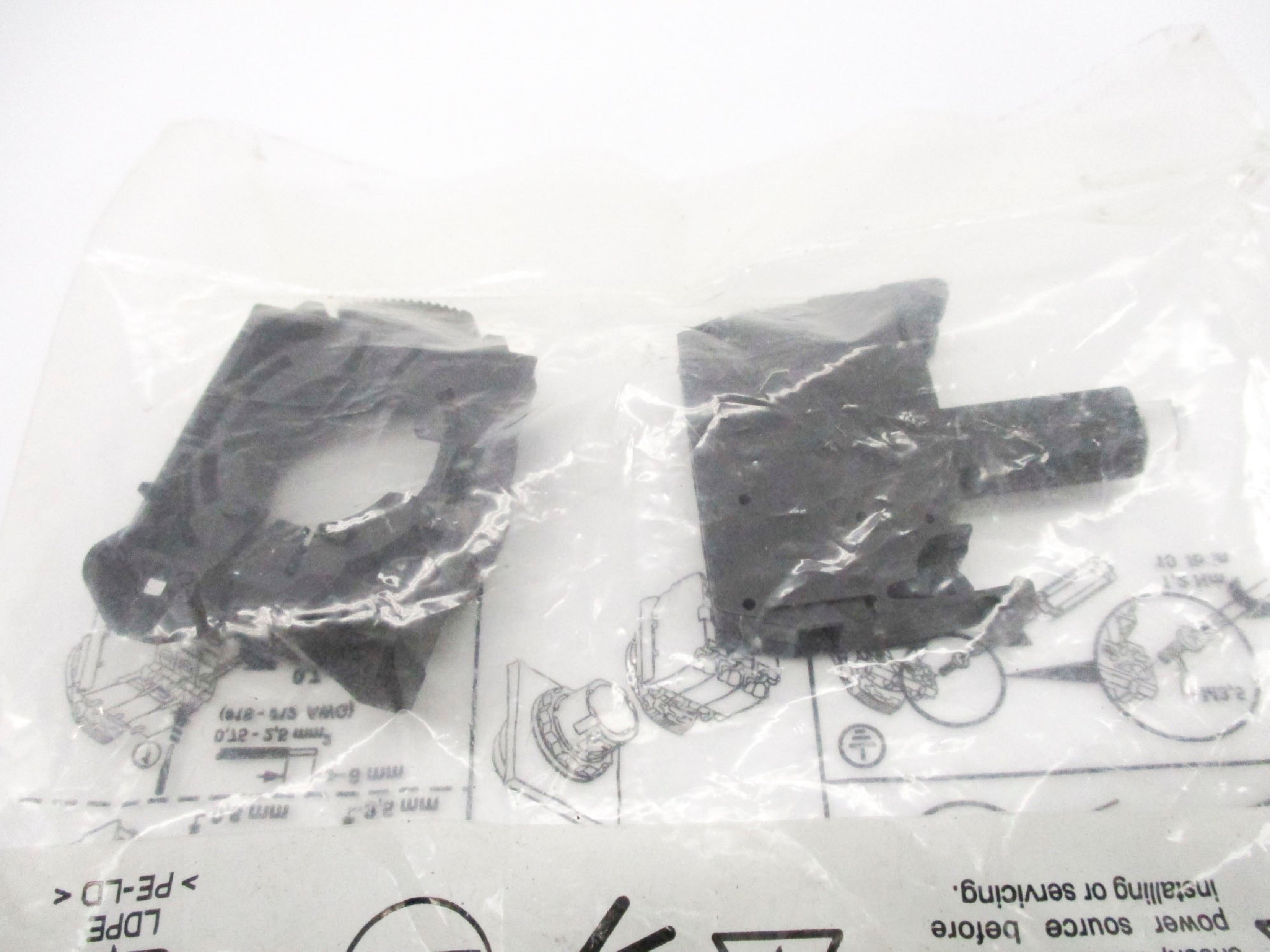 ALLEN BRADLEY 800F-PN5R SER. A 120V NSMP