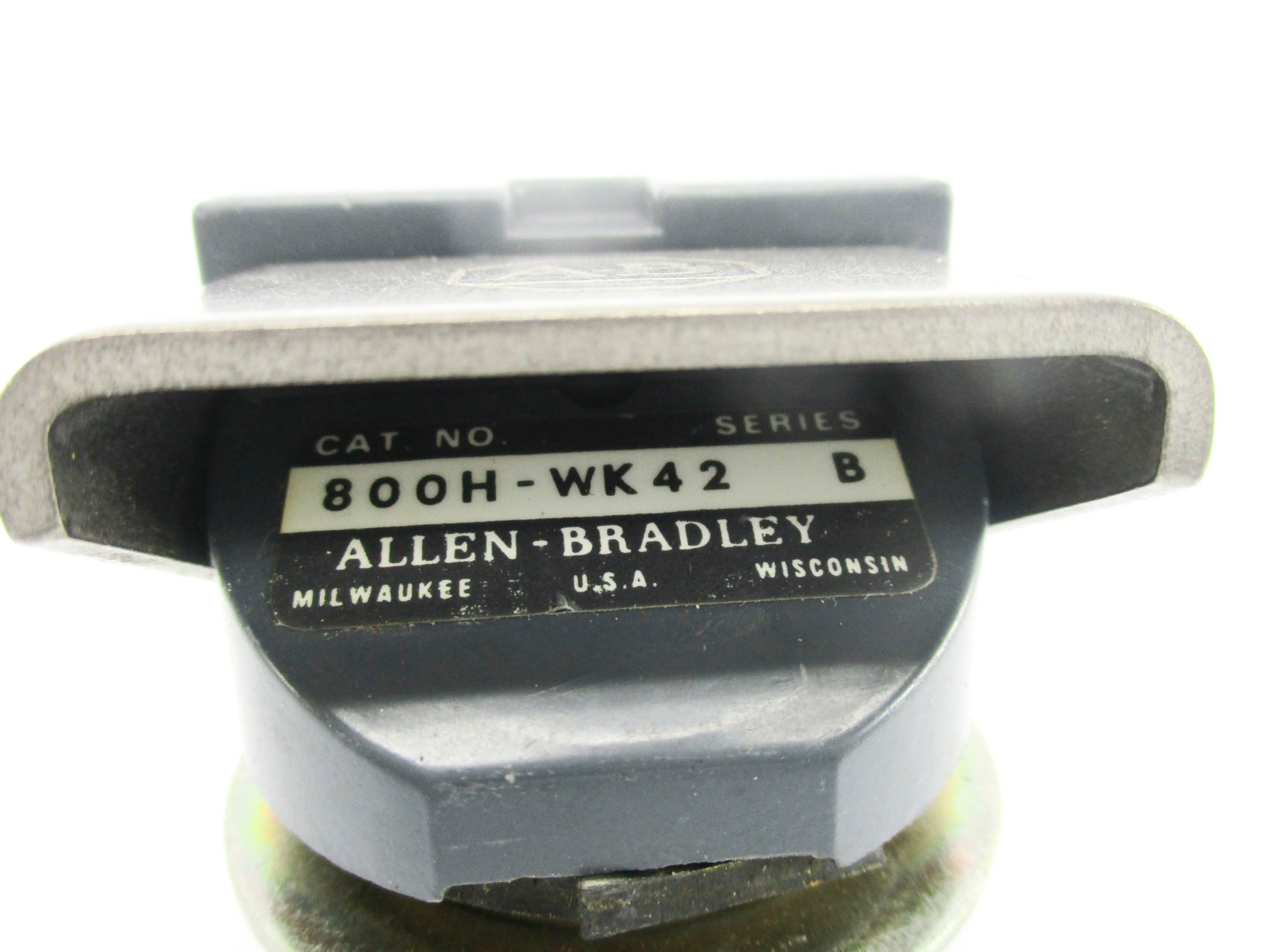 ALLEN BRADLEY 800H-WK42 SER. B (AS PICTURED ) NSNP