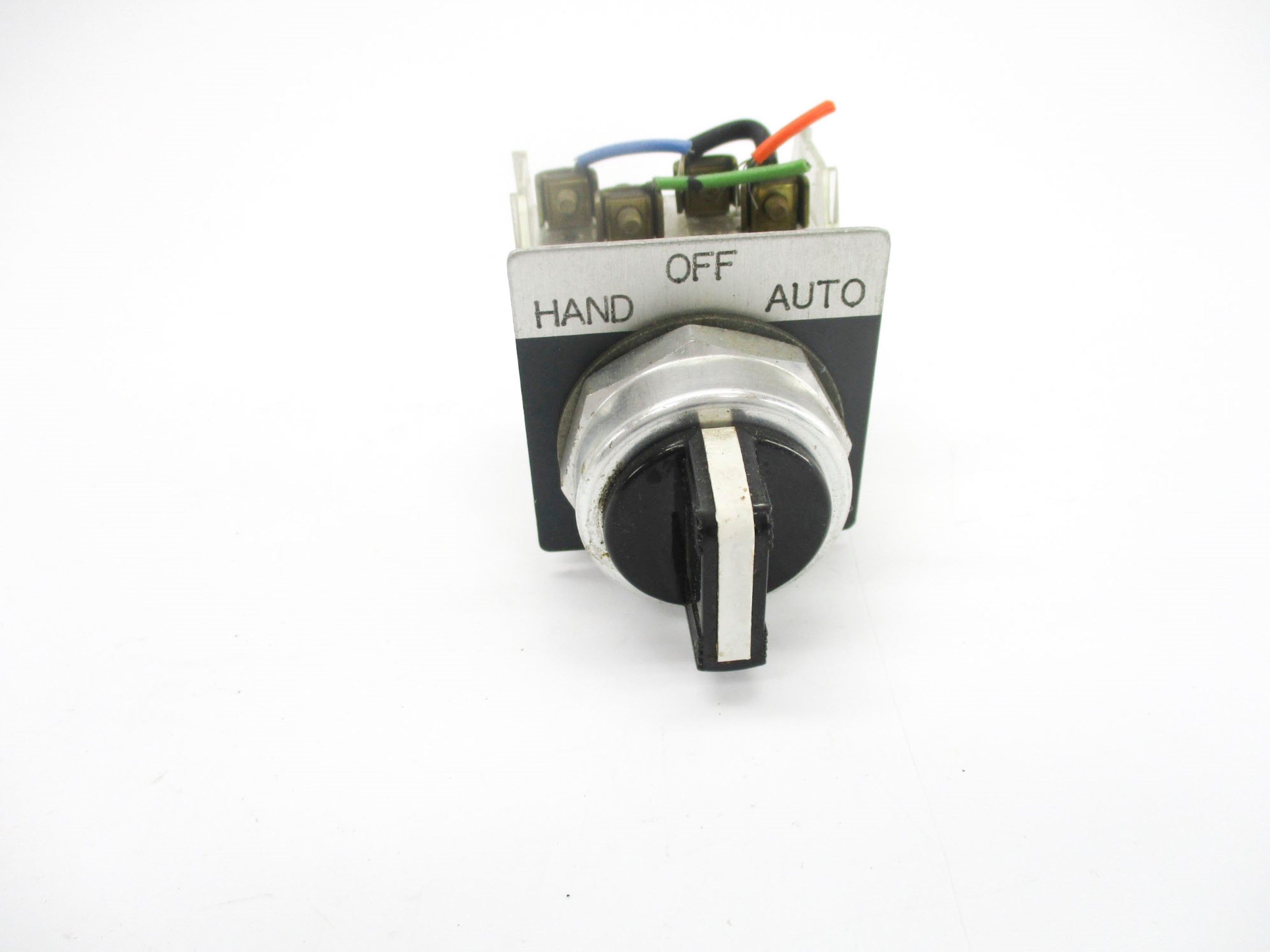 ALLEN BRADLEY 800T-J2B SER. T UNMP