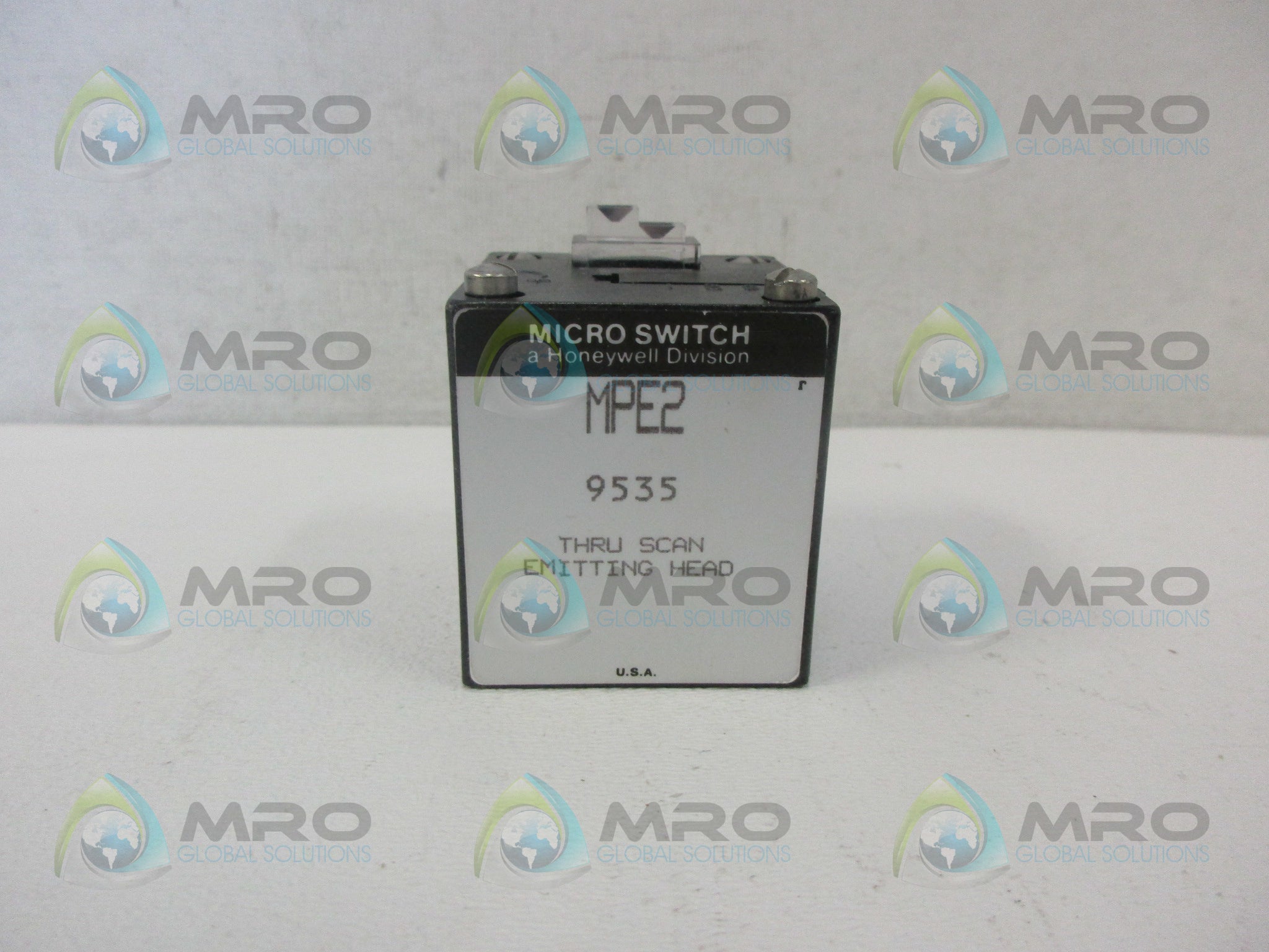 MICROSWITCH MPE2 PHOTOELECTRIC SWITCH *NEW NO BOX*