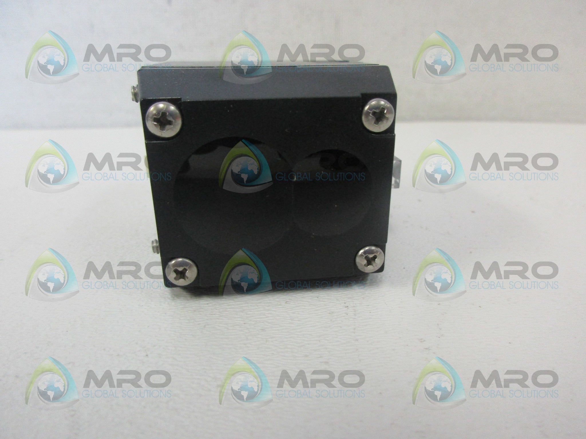 MICROSWITCH MPE2 PHOTOELECTRIC SWITCH *NEW NO BOX*