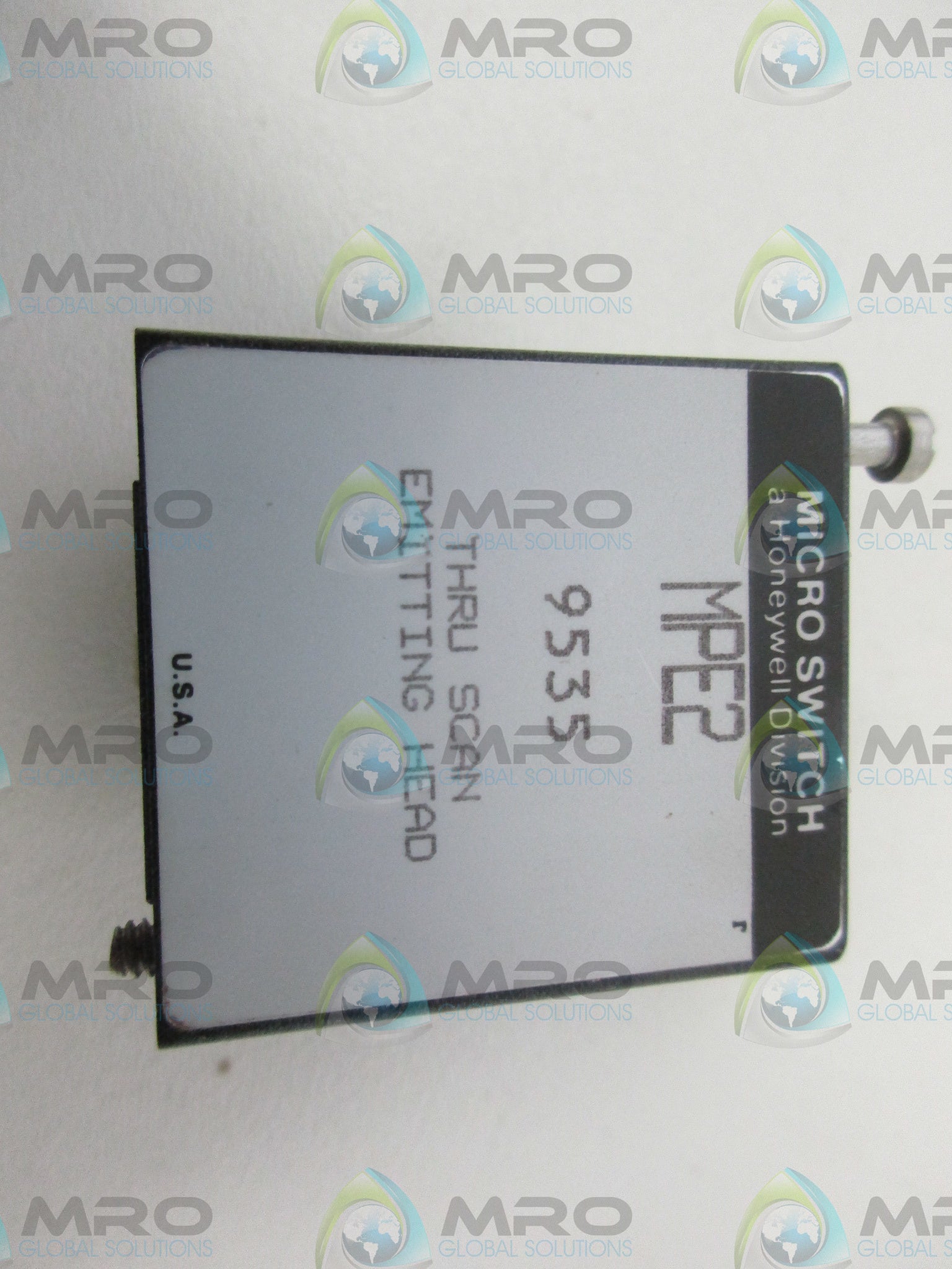 MICROSWITCH MPE2 PHOTOELECTRIC SWITCH *NEW NO BOX*