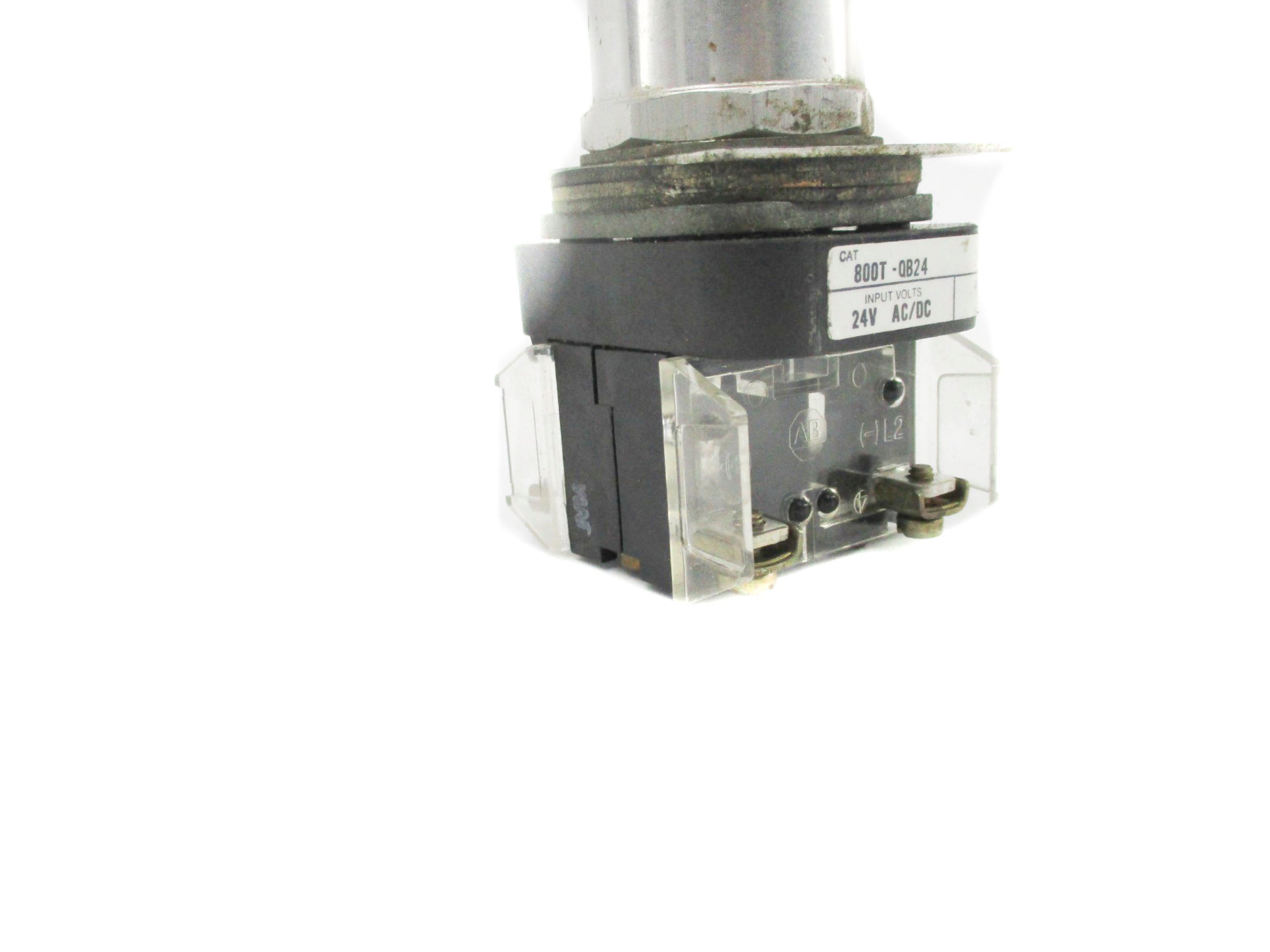 ALLEN BRADLEY 800T-QB24A SER. T 24VAC/DC UNMP