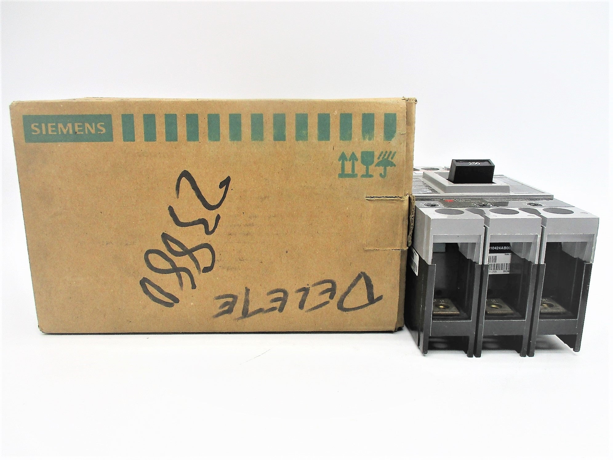 SIEMENS FXD63A250 SER. C 600V 250A NSMP