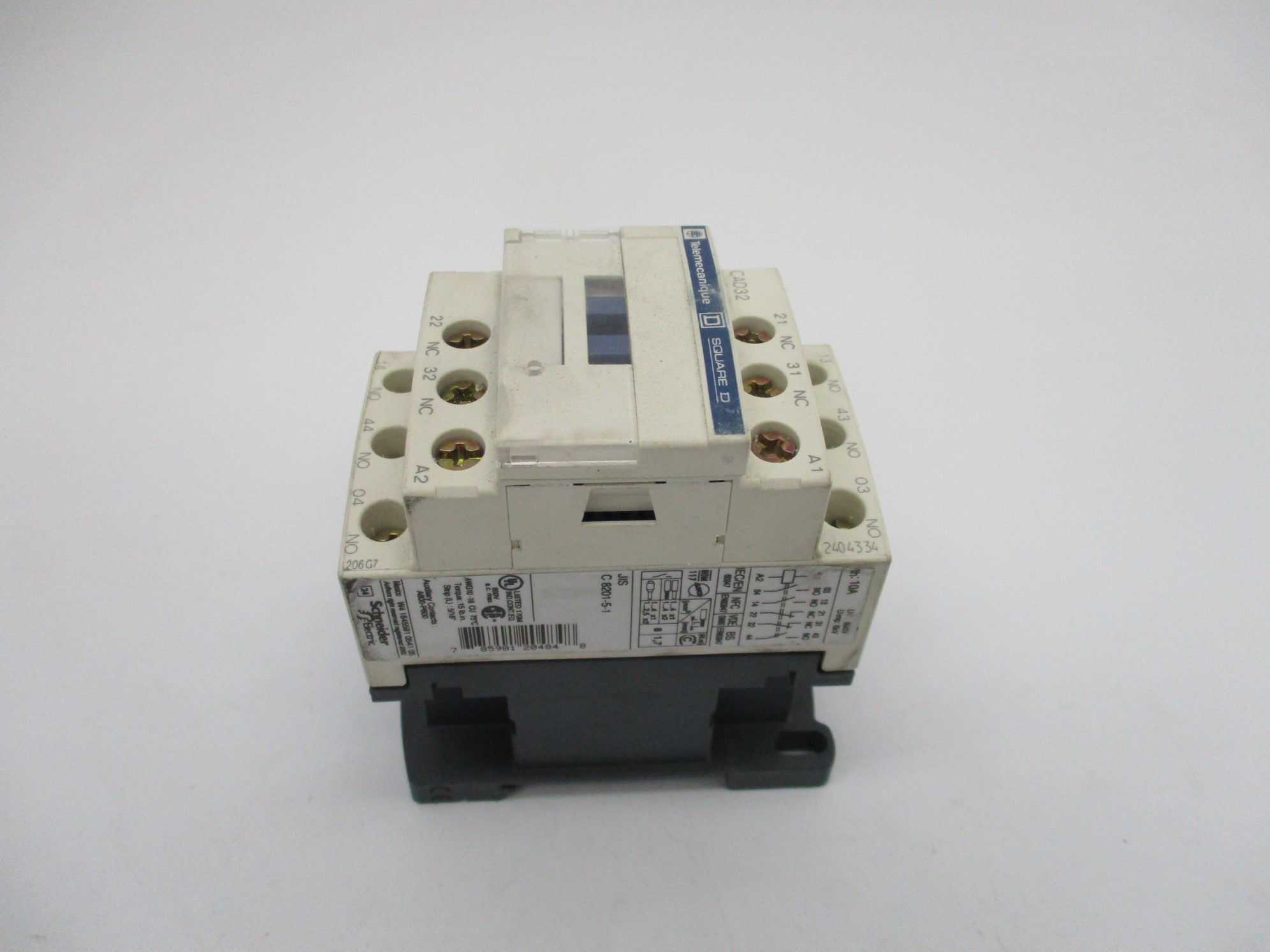 TELEMECANIQUE CAD32G7 120V NSNP