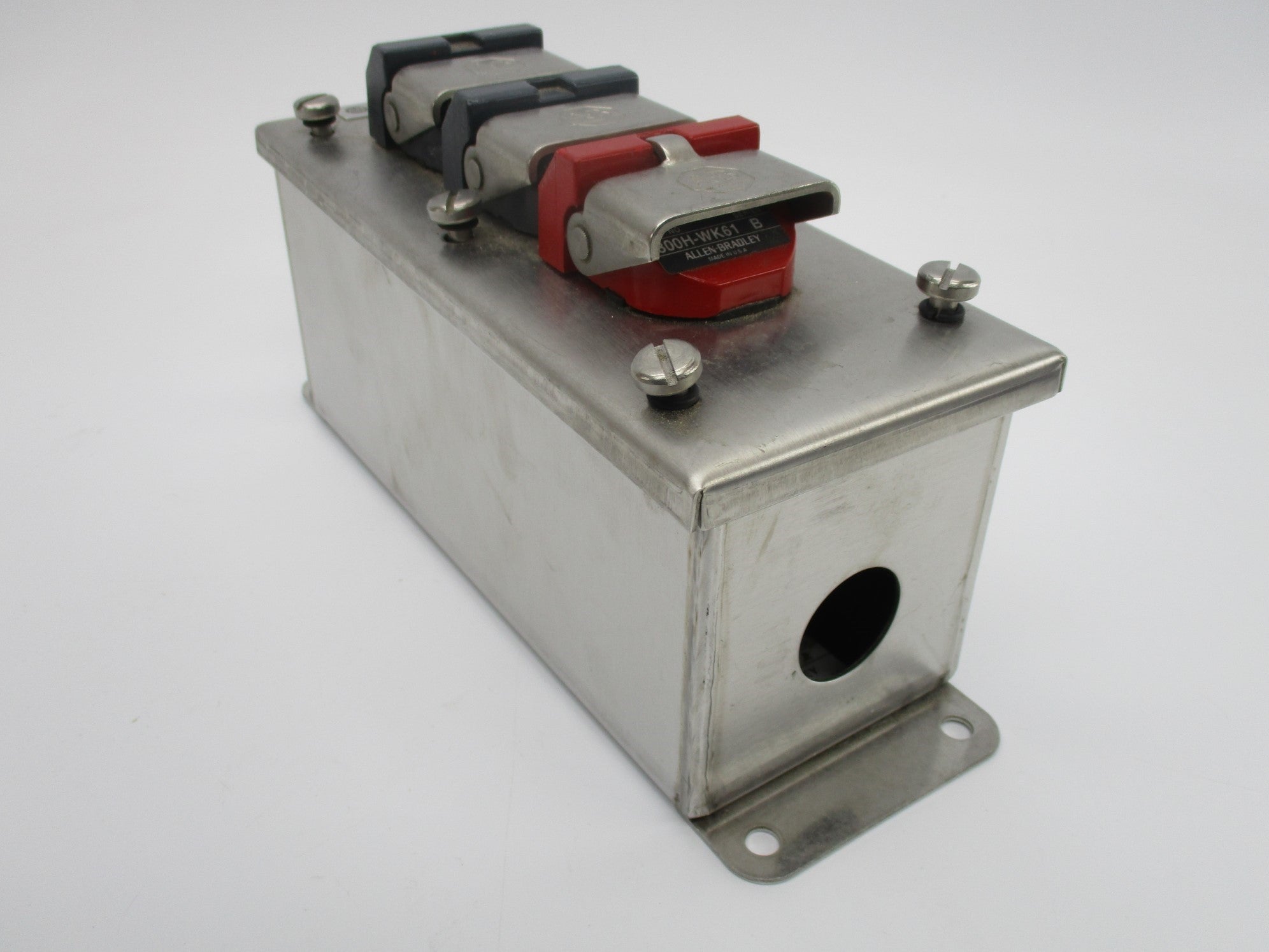 ALLEN BRADLEY 800H-3HA4 SER. R NSNP