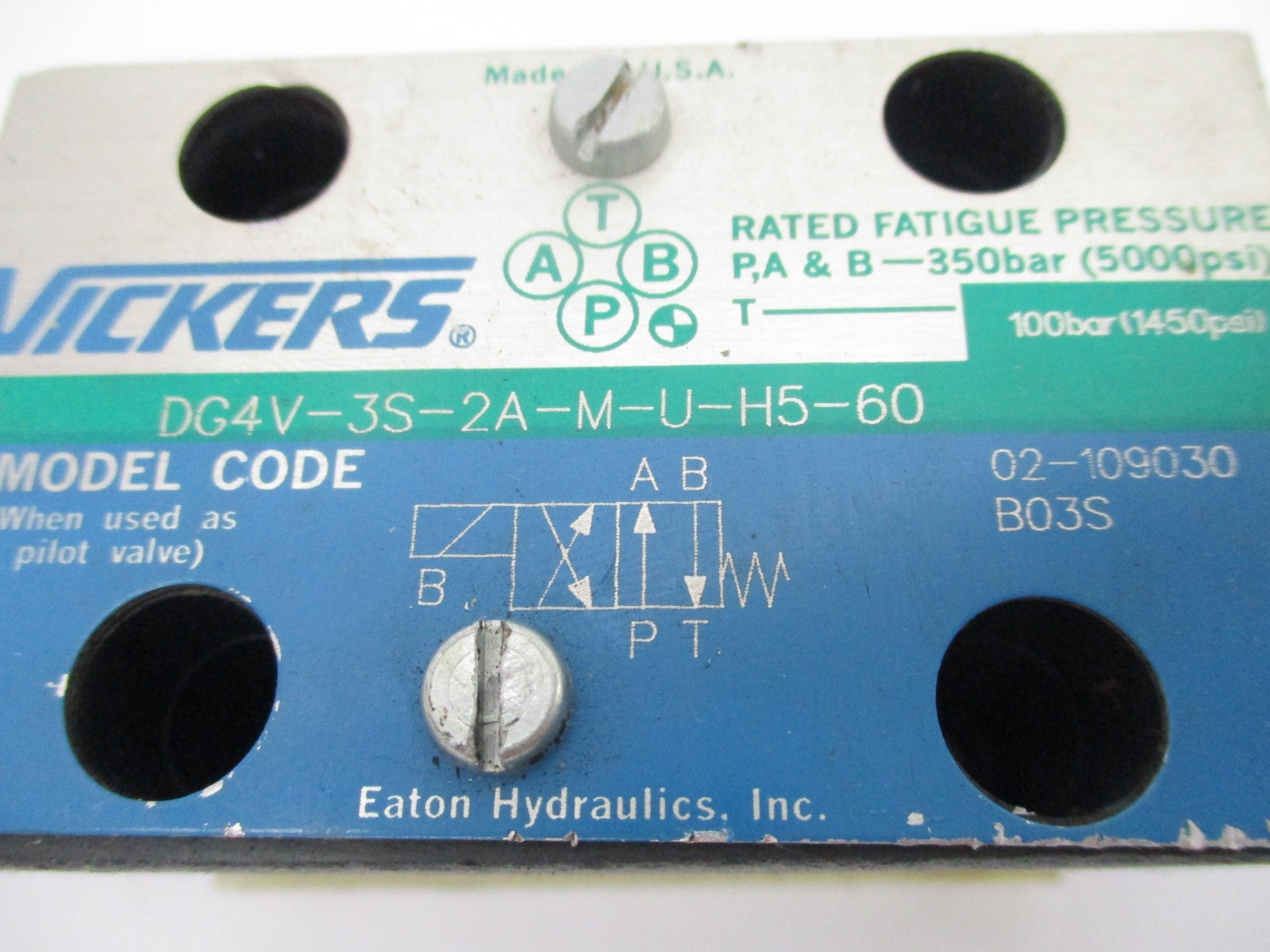 VICKERS DG4V3S2AMUH560 02-109030 5000PSI NSNP