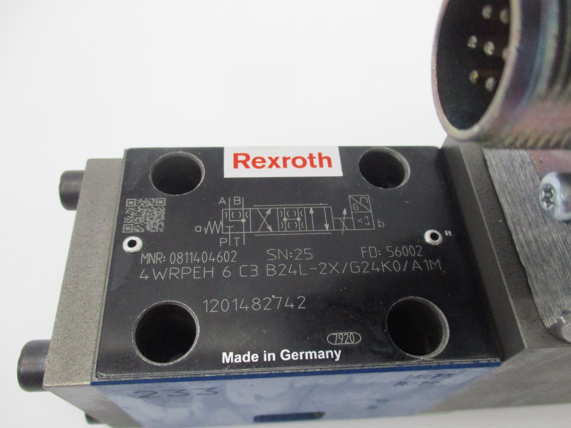 REXROTH 0811404602 4WRPEH6C3B24L-2X/G24K0/A1M NSNP