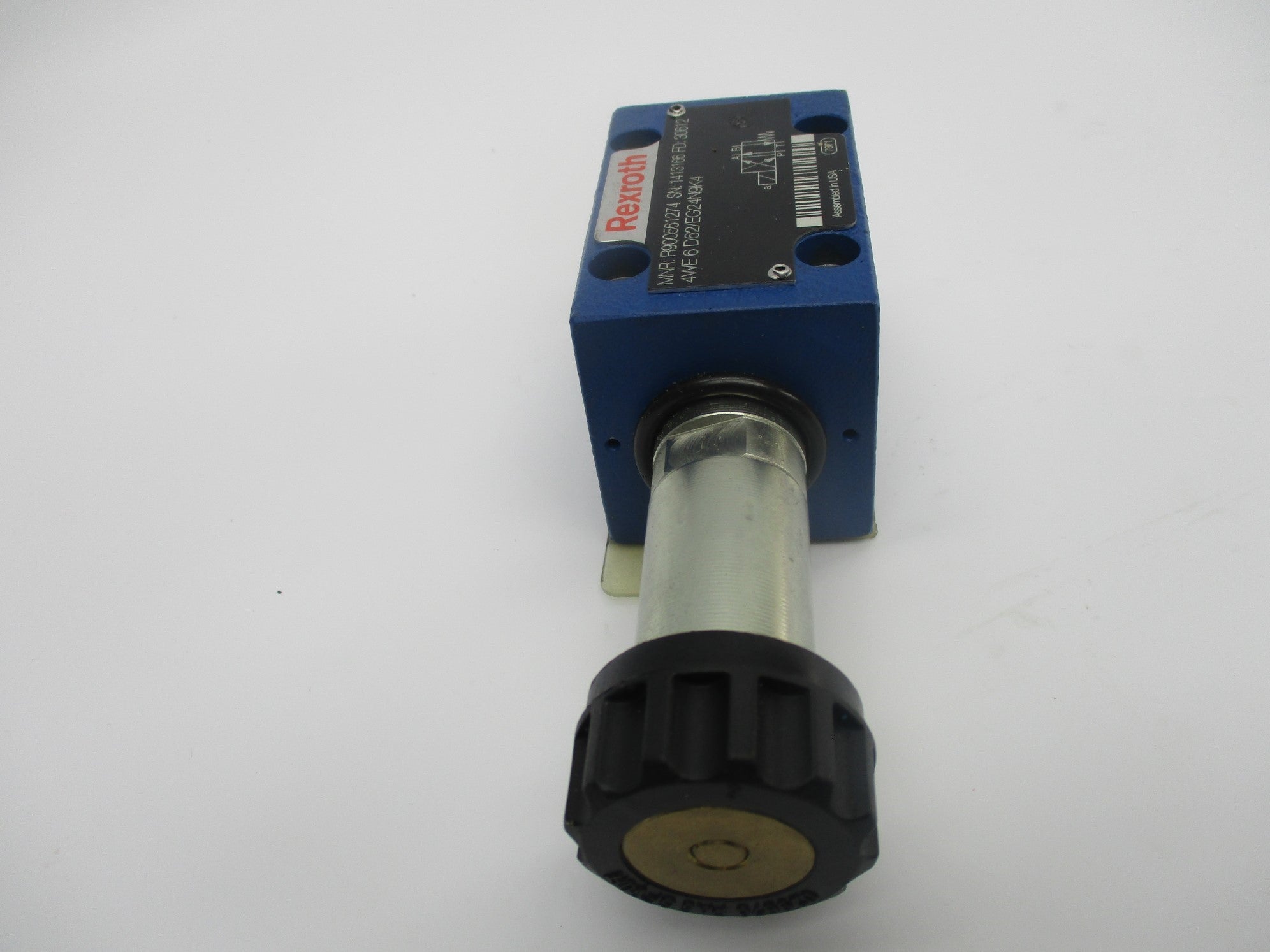 REXROTH  R900561274 4WE6D62/EG24N9K4 (AS PICTURED) NSNP