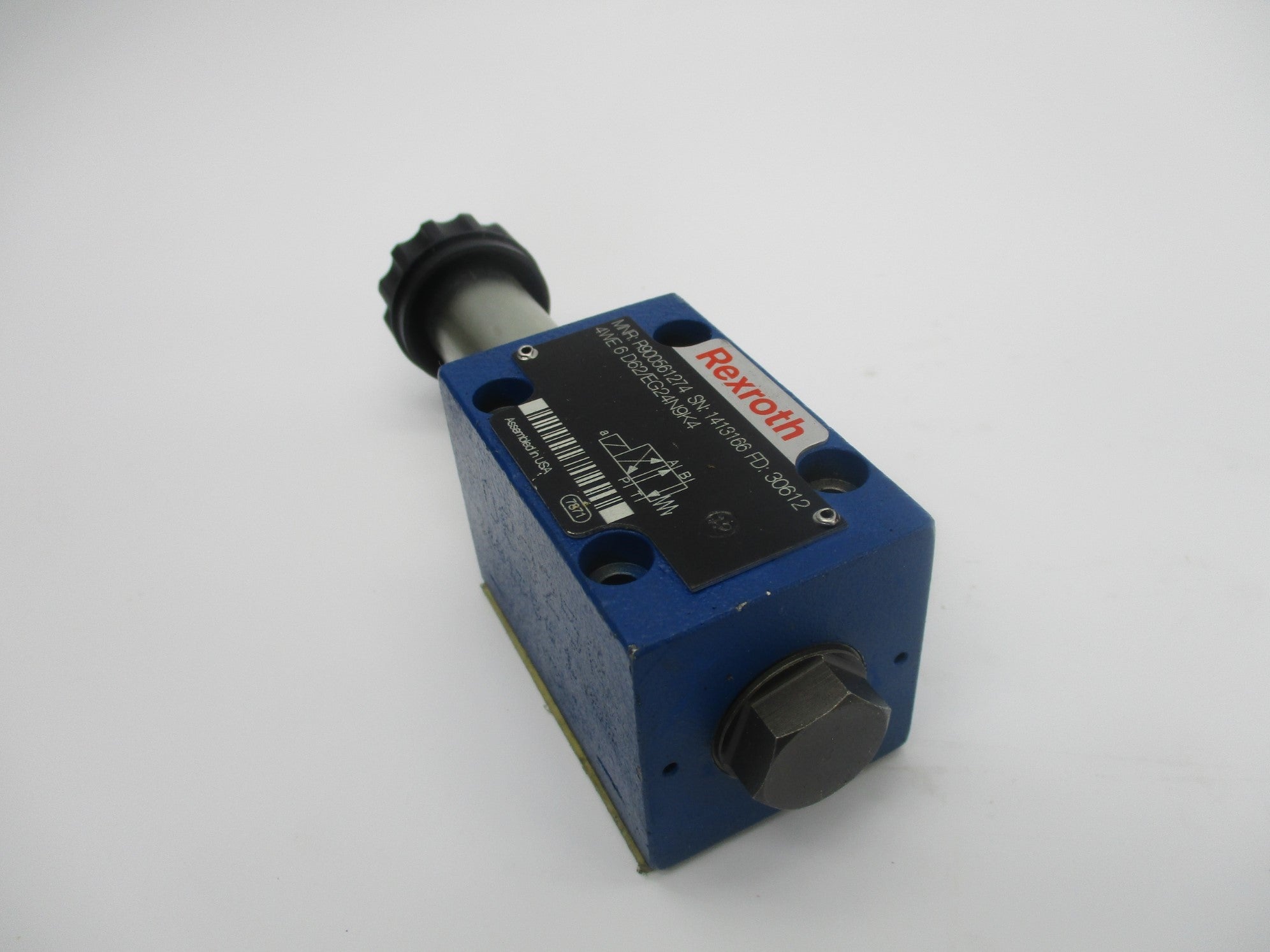 REXROTH  R900561274 4WE6D62/EG24N9K4 (AS PICTURED) NSNP