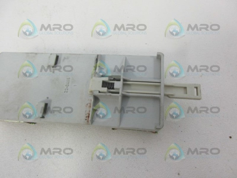 ALLEN BRADLEY 140-DC1 SER.C MOTOR STARTER PLATE ADAPTER *USED*