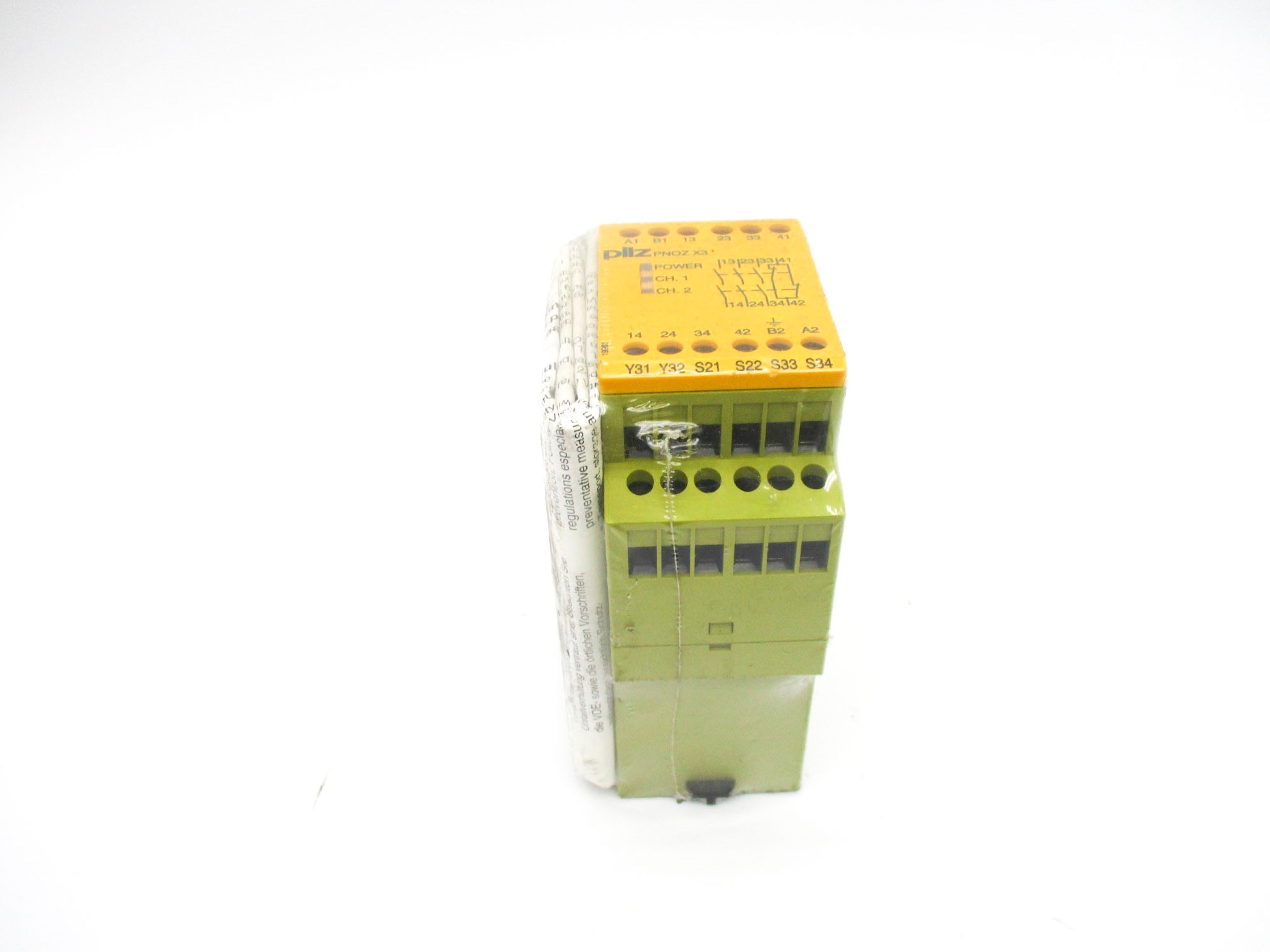 PILZ PNOZX3110VAC24VDC3N/O1N/C1SO 774314 110AC/24VDC 8.0A NSMP