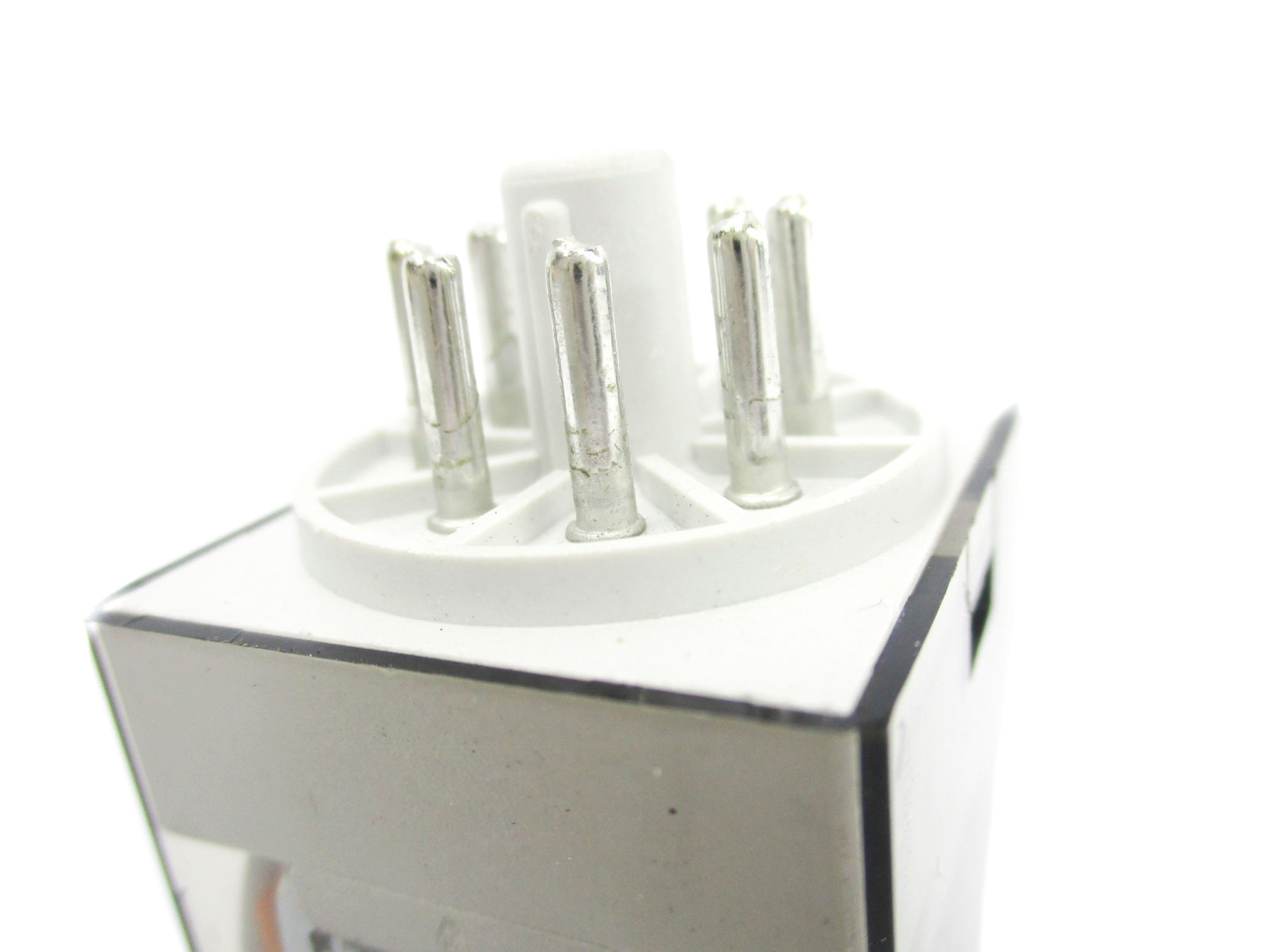ALLEN BRADLEY 700-HA32A2 SER. D 240VAC 10A UNMP