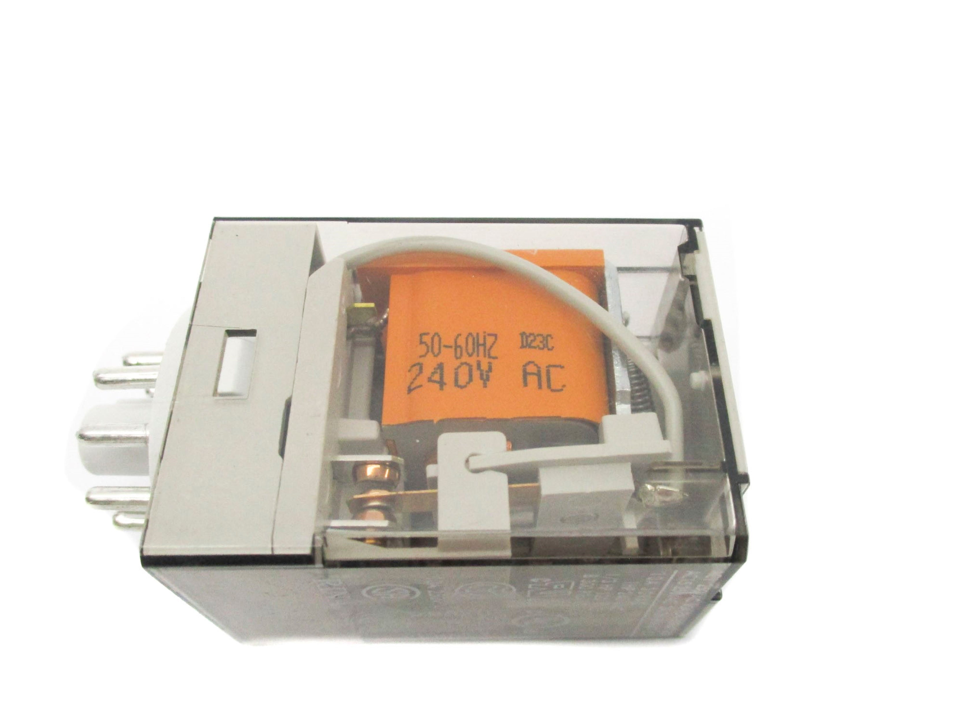 ALLEN BRADLEY 700-HA32A2 SER. D 240VAC 10A UNMP