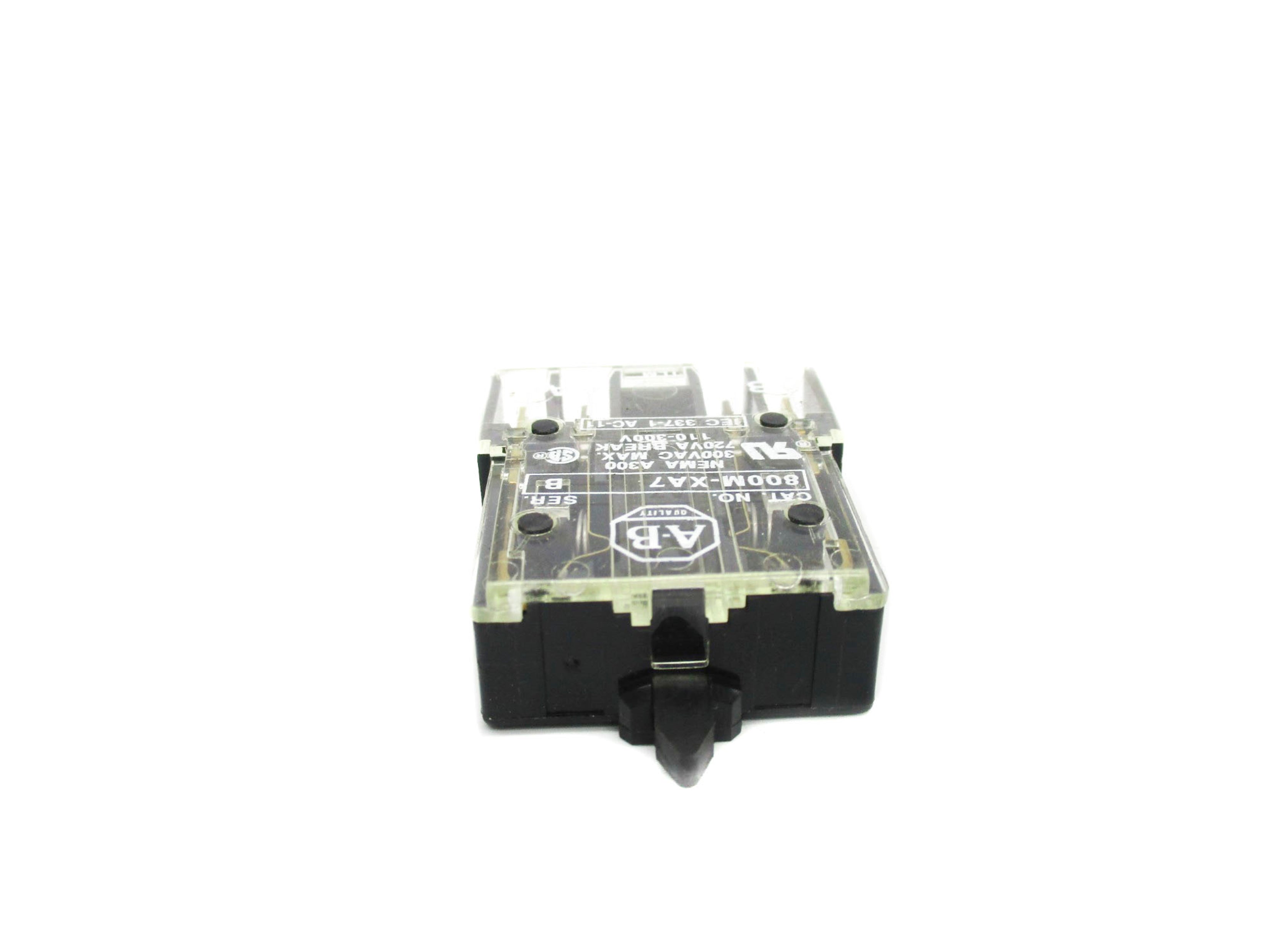 ALLEN BRADLEY 800M-XA7 SER. B  (BK/YL) NSMP