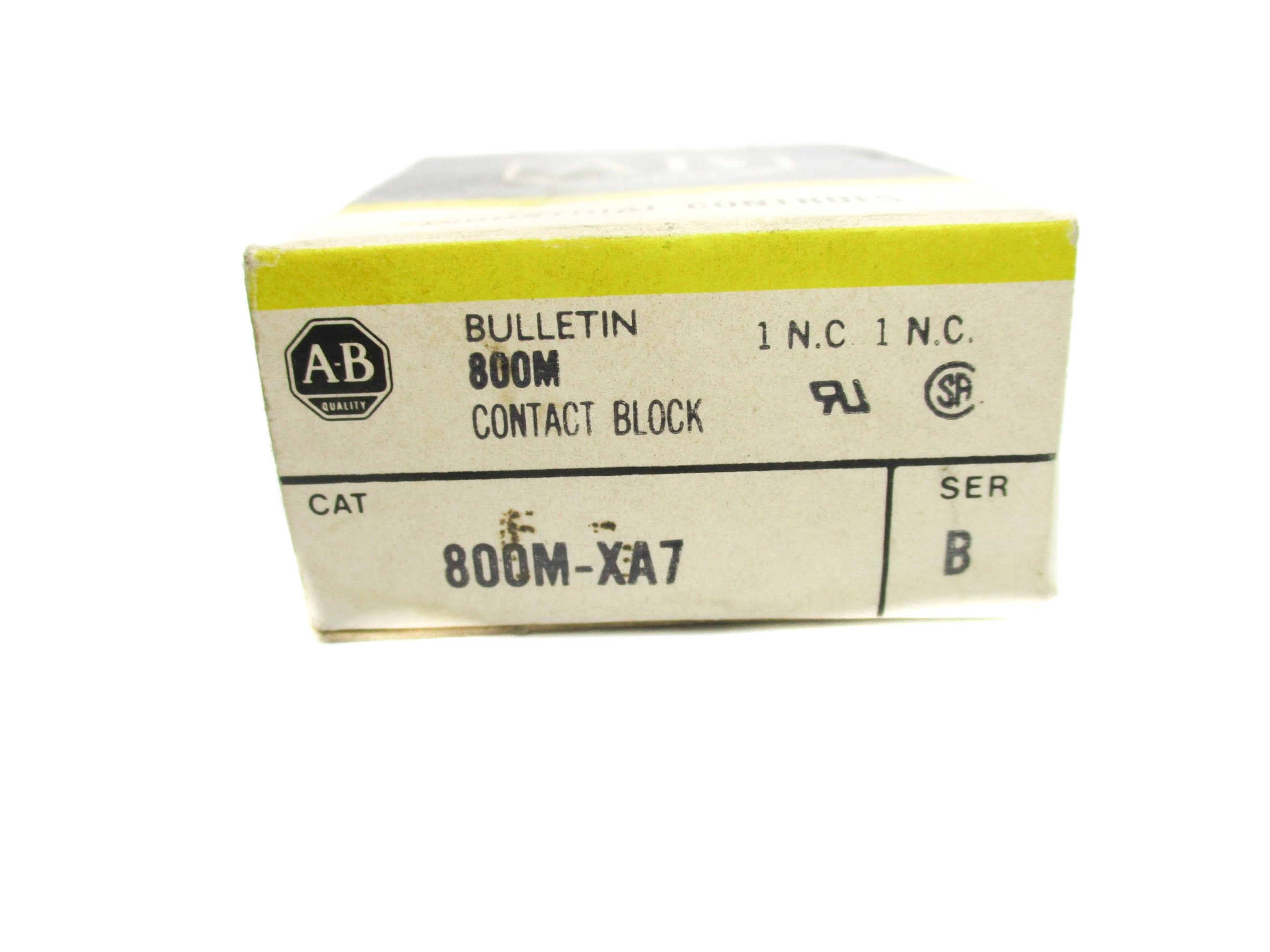 ALLEN BRADLEY 800M-XA7 SER. B  (BK/YL) NSMP