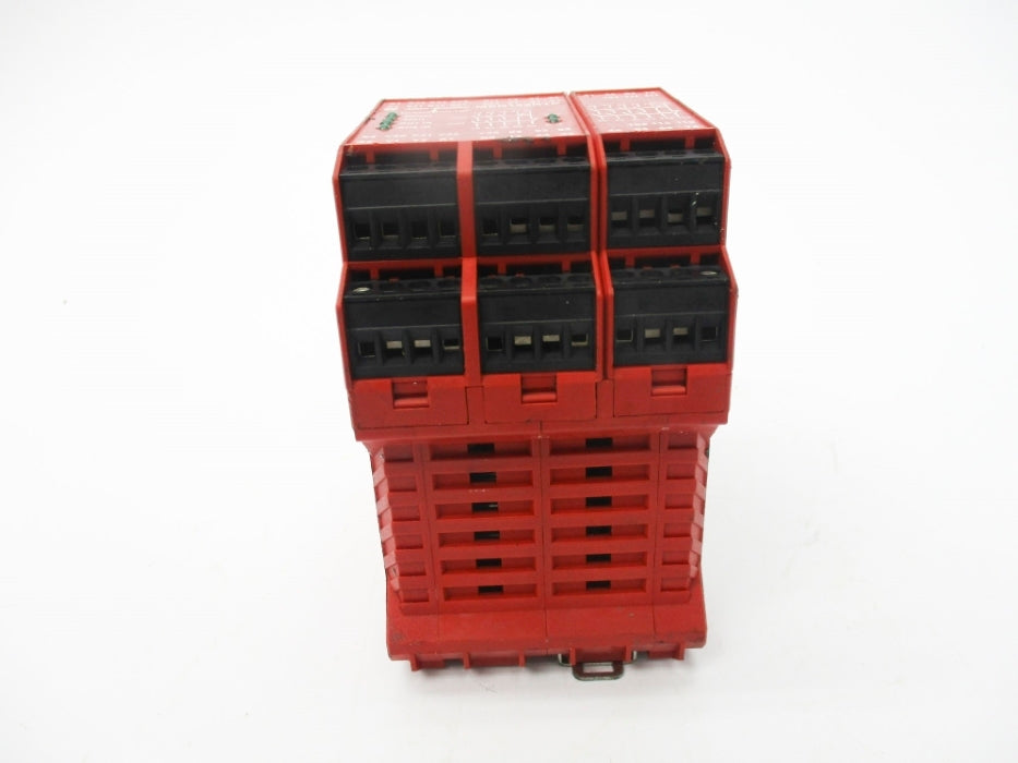ALLEN BRADLEY 440R-G23215 SER. A 115VAC 4A UNMP