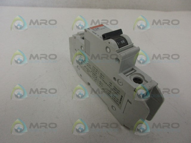 MERLIN GERIN 60104 CIRCUIT BREAKER 3A *NEW NO BOX*