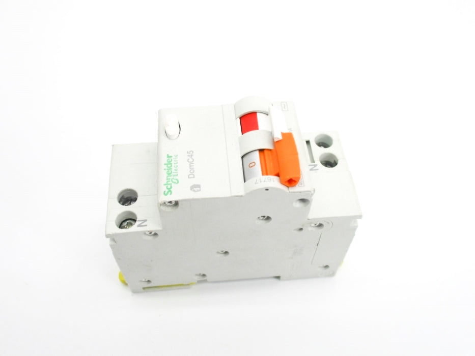 SCHNEIDER ELECTRIC DOMC45 16717 230V 20A UNMP