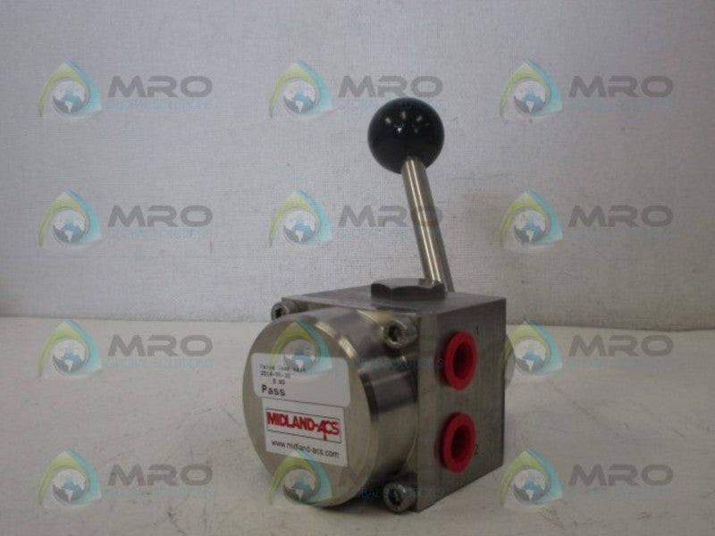 MIDLAND 2422B555SA2B 4-WAY DIRECTIONAL VALVE *NEW NO BOX*