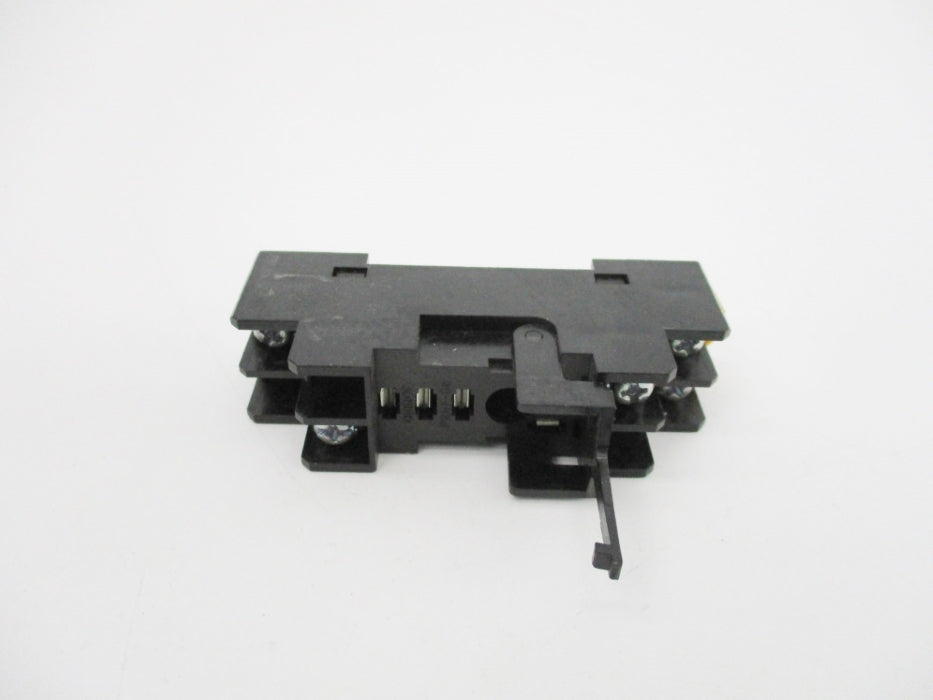 OMRON P2RF-05 250V 10A NSNP
