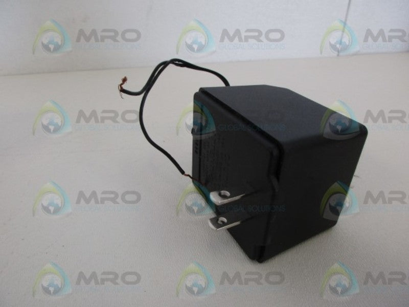112103 CLASS 2 TRANSFORMER*NEW IN BOX*