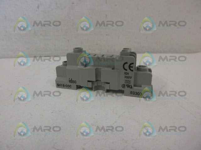 IDEC SH1B-05C RELAY SOCKET *NEW NO BOX*