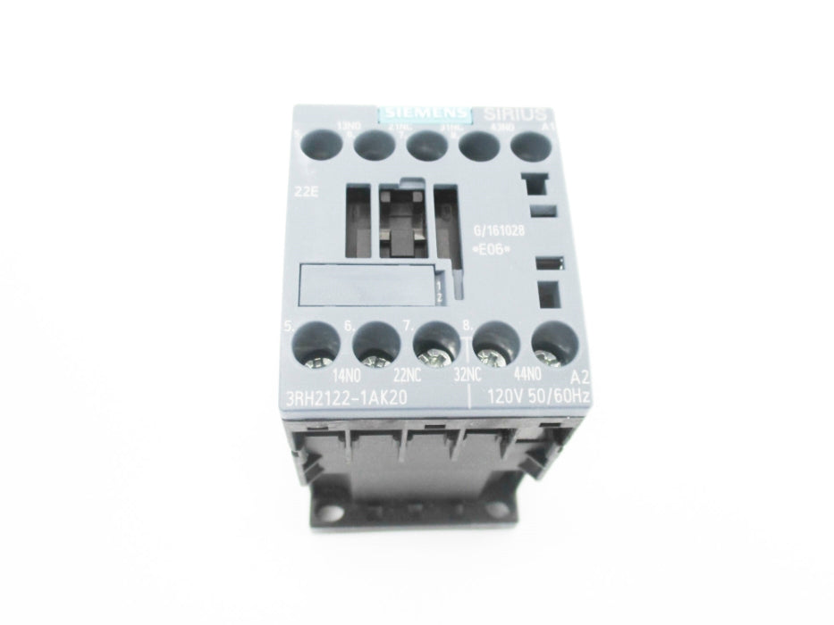 SIEMENS 3RH2122-1AK20 120V 10A NSMP