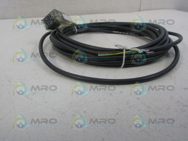 LUMBERG VCD1A-1-3-226/5 VALVE CONNECTOR  *NEW NO BOX*