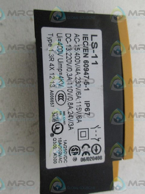 MOELLER LS-11 MINI DIN SWITCH *NEW NO BOX*