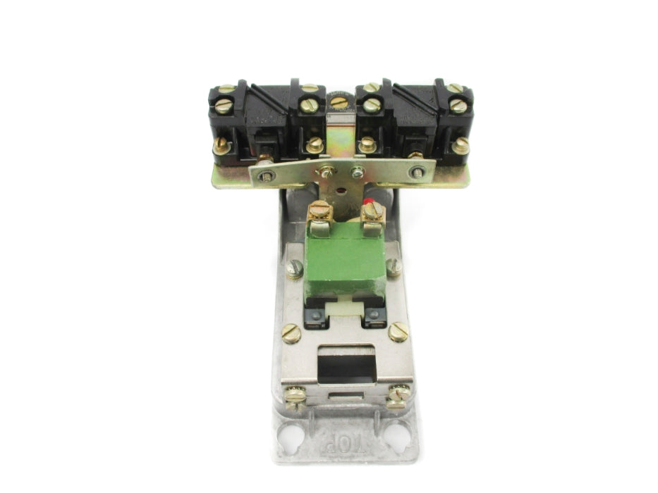 GENERAL ELECTRIC CR2820B123AA2 115V 1/5-180SEC. UNMP