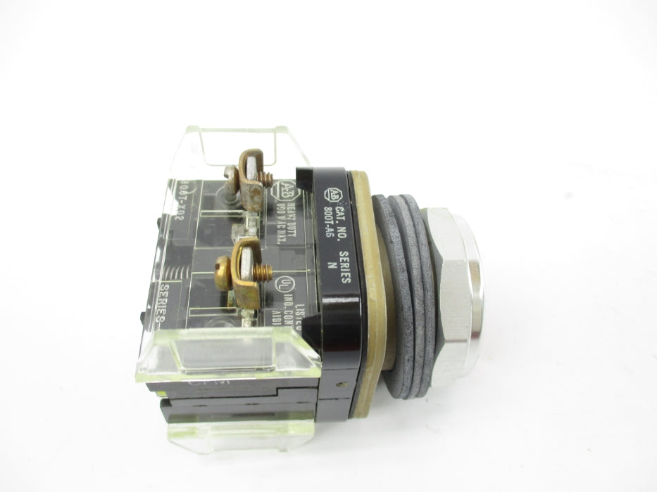 ALLEN BRADLEY 800T-A6A4 SER. N NSMP