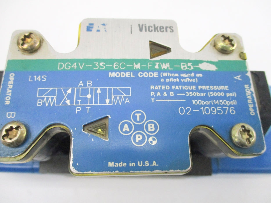 VICKERS DG4V3S6CMFTWLB560 02-109576 110-120V 5000PSI (AS PICTURED) NSNP